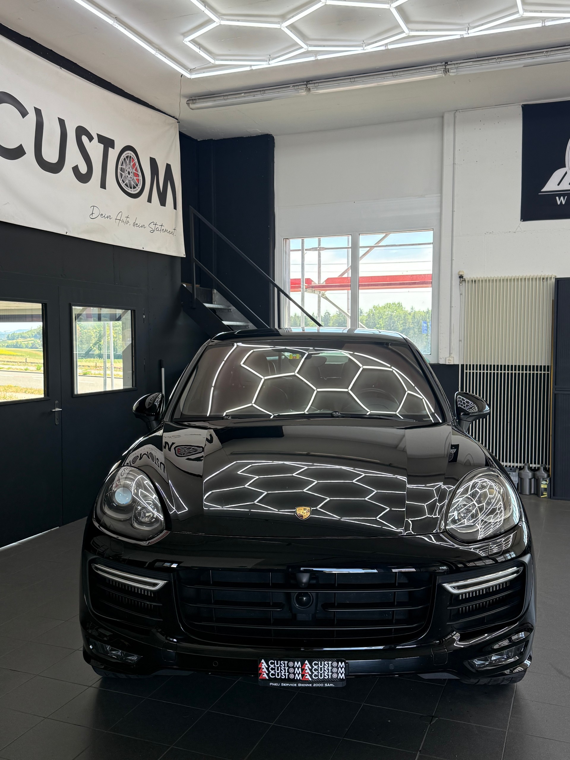 PORSCHE Cayenne GTS|62’000 km|Vollausstattung | 1A Zustand •Luftfahrwerk•Sport Chrono•Panorama•BOSE•Standheizung•Alcantara•-image-1