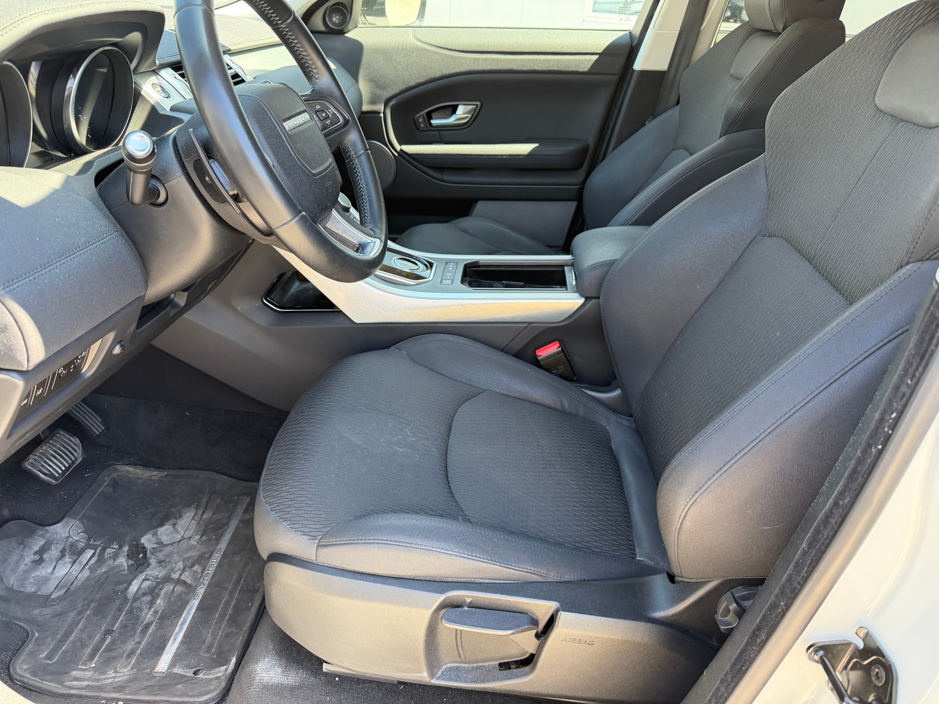 LAND ROVER Range Rover Evoque 2.0 Si4 Pure AT9-image-8