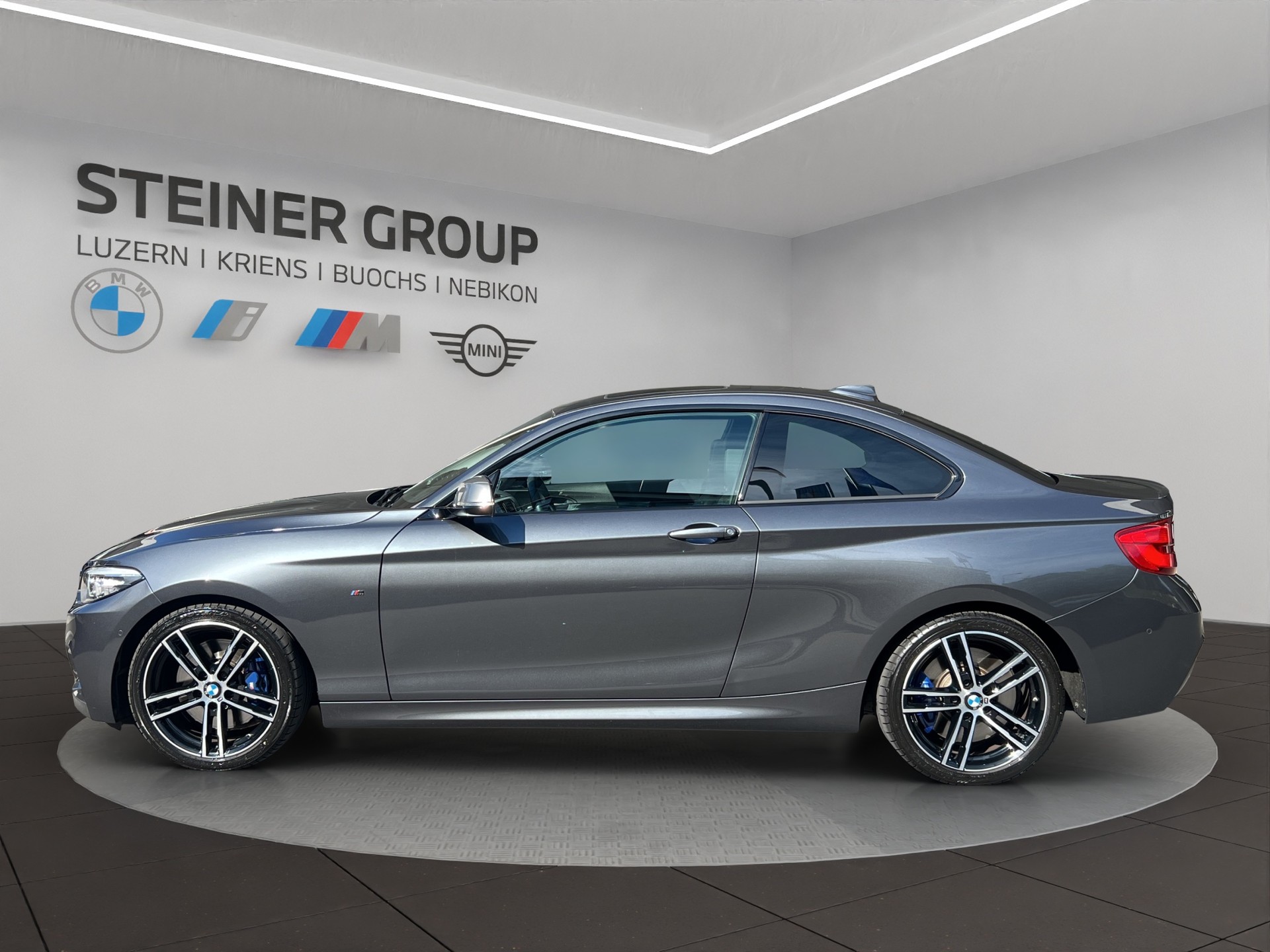 BMW M240i xDrive Steptronic-image-7