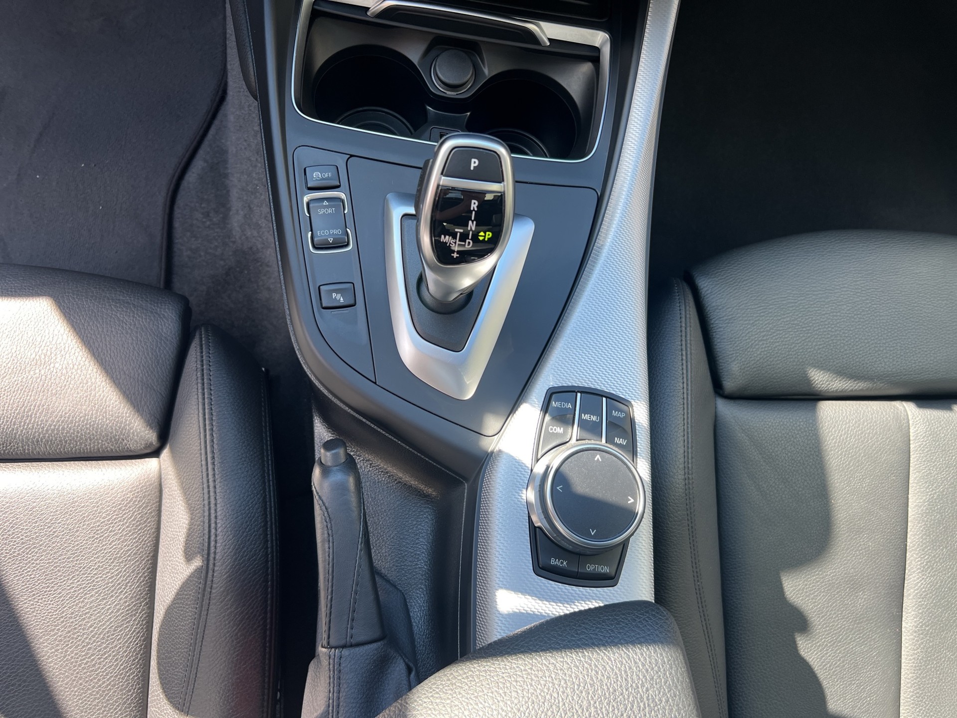 BMW M240i xDrive Steptronic-image-16
