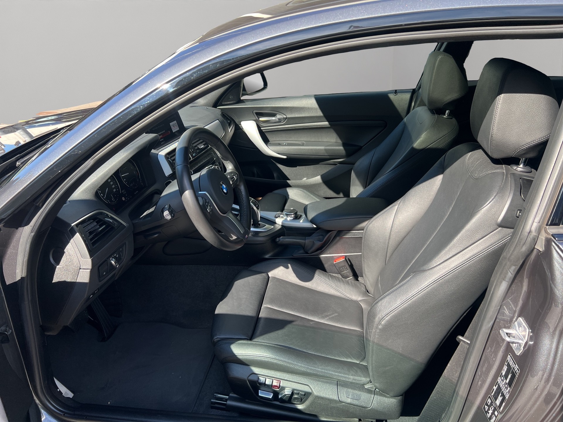 BMW M240i xDrive Steptronic-image-10