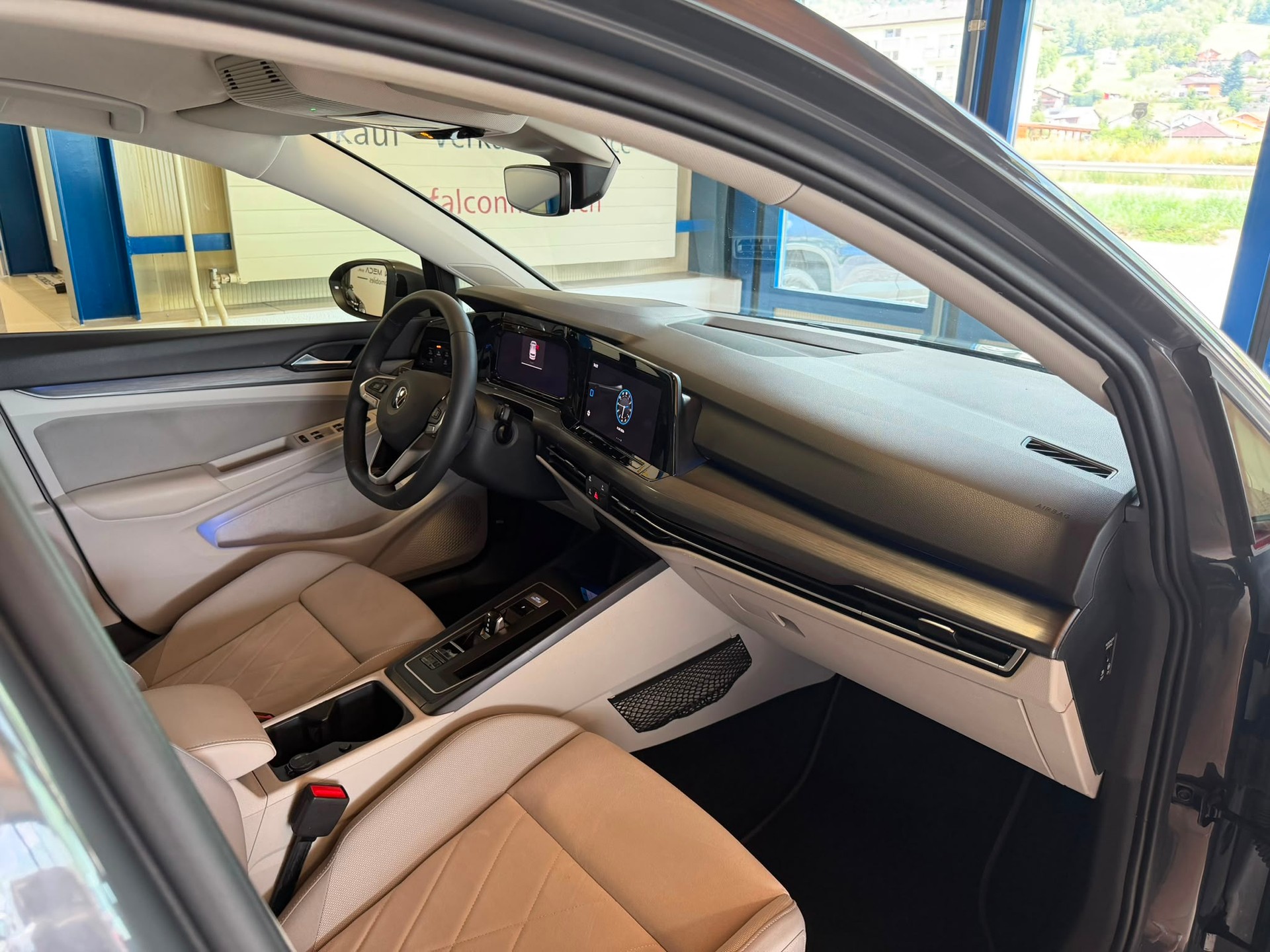 VW Golf 1.5 eTSI mHEV ACT Style DSG-image-19
