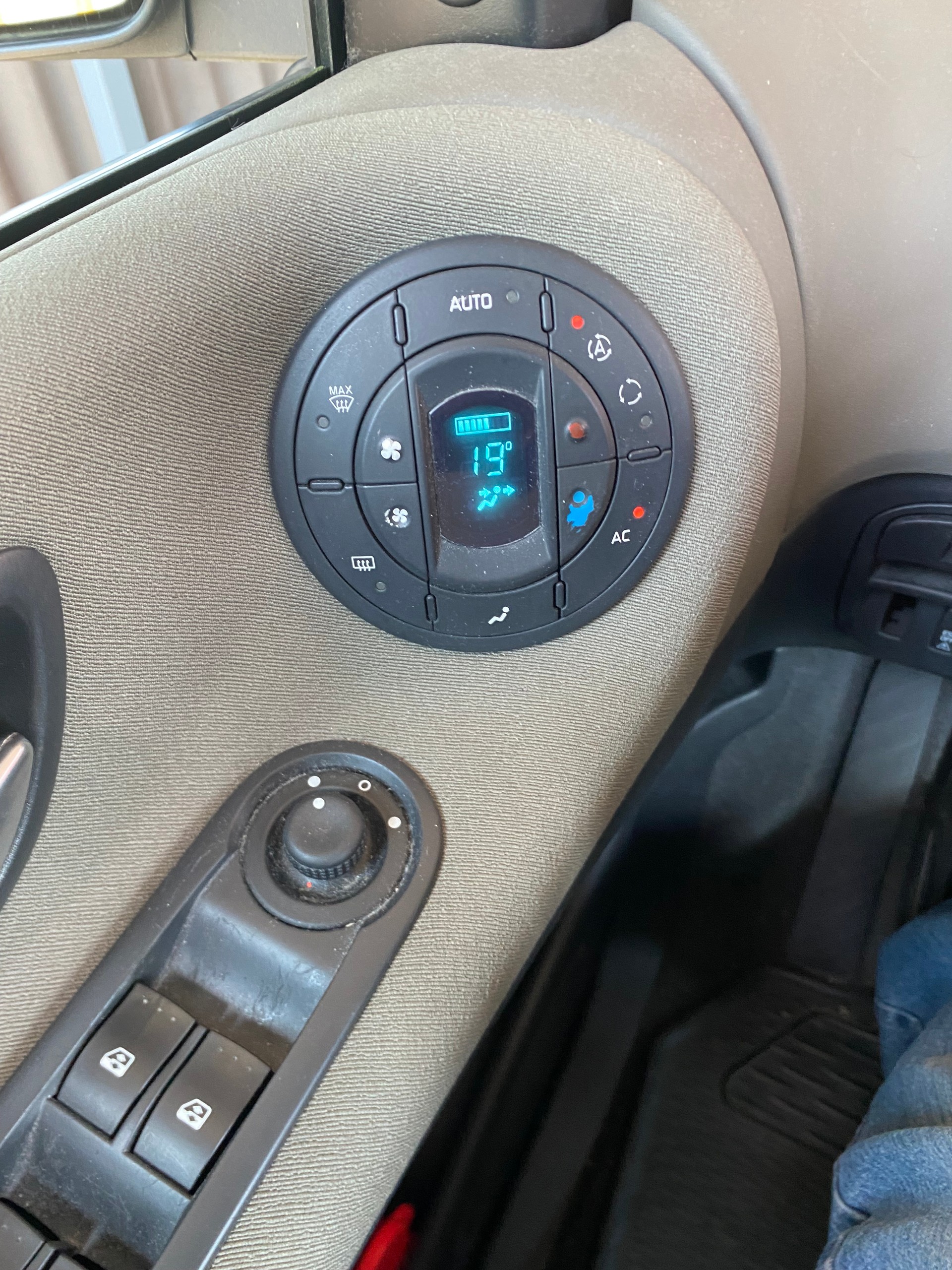 RENAULT Espace 2.0 Turbo Dynamique*Aus erster Hand*Klimaautomatik*6-Sitzplätze*Euro B04**-image-10