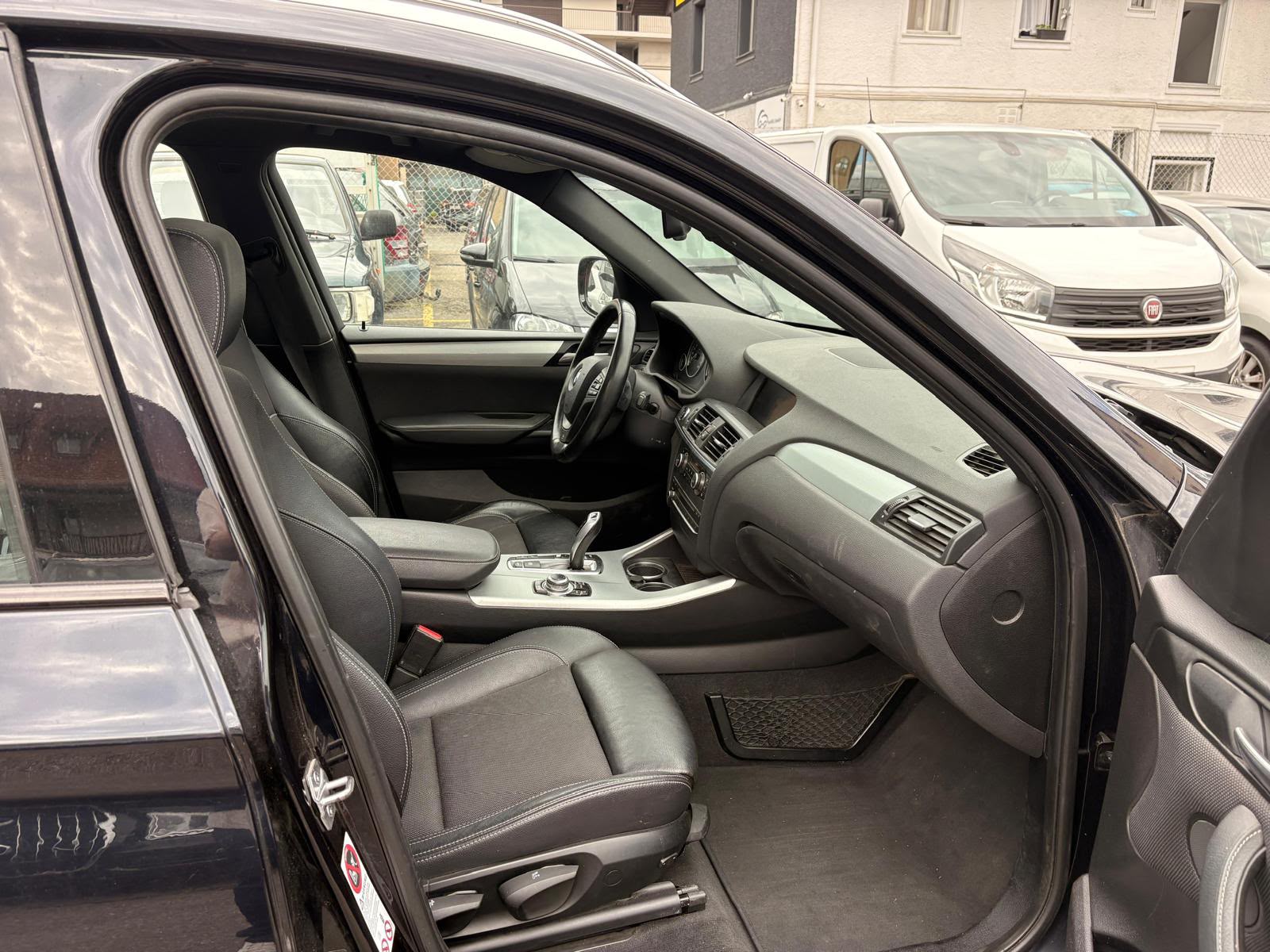 BMW X3 xDrive 28i Steptronic-image-4