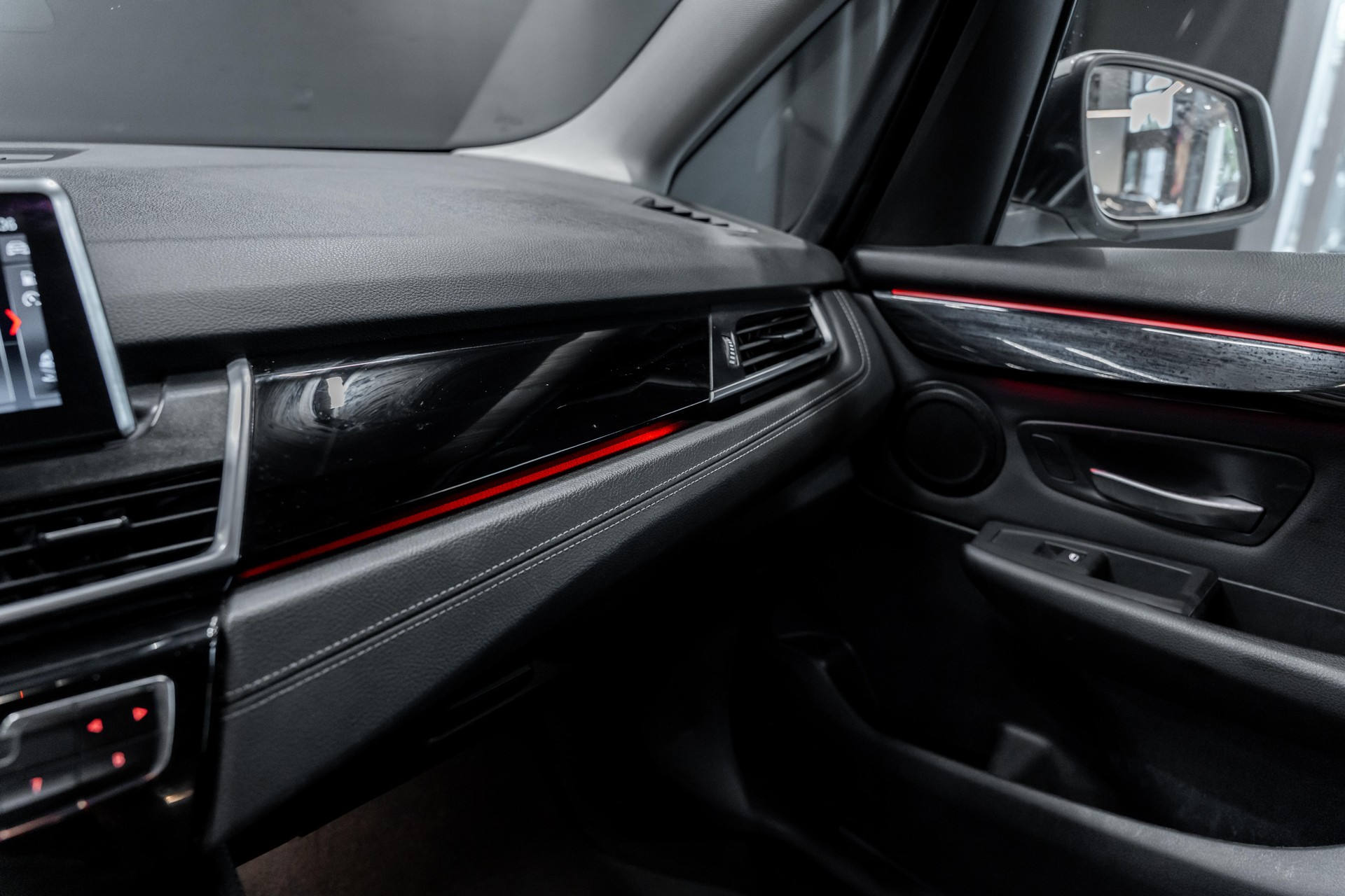 BMW 218d Gran Tourer Spor Line Steptronic / CH Auto / Head Up Display / Sitzheizung / 8 Fach Räder /-image-13