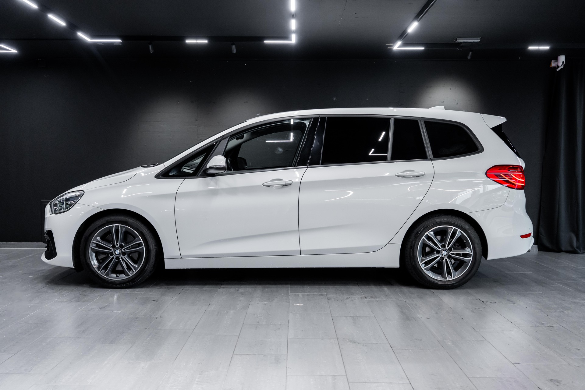 BMW 218d Gran Tourer Spor Line Steptronic / CH Auto / Head Up Display / Sitzheizung / 8 Fach Räder /-image-3