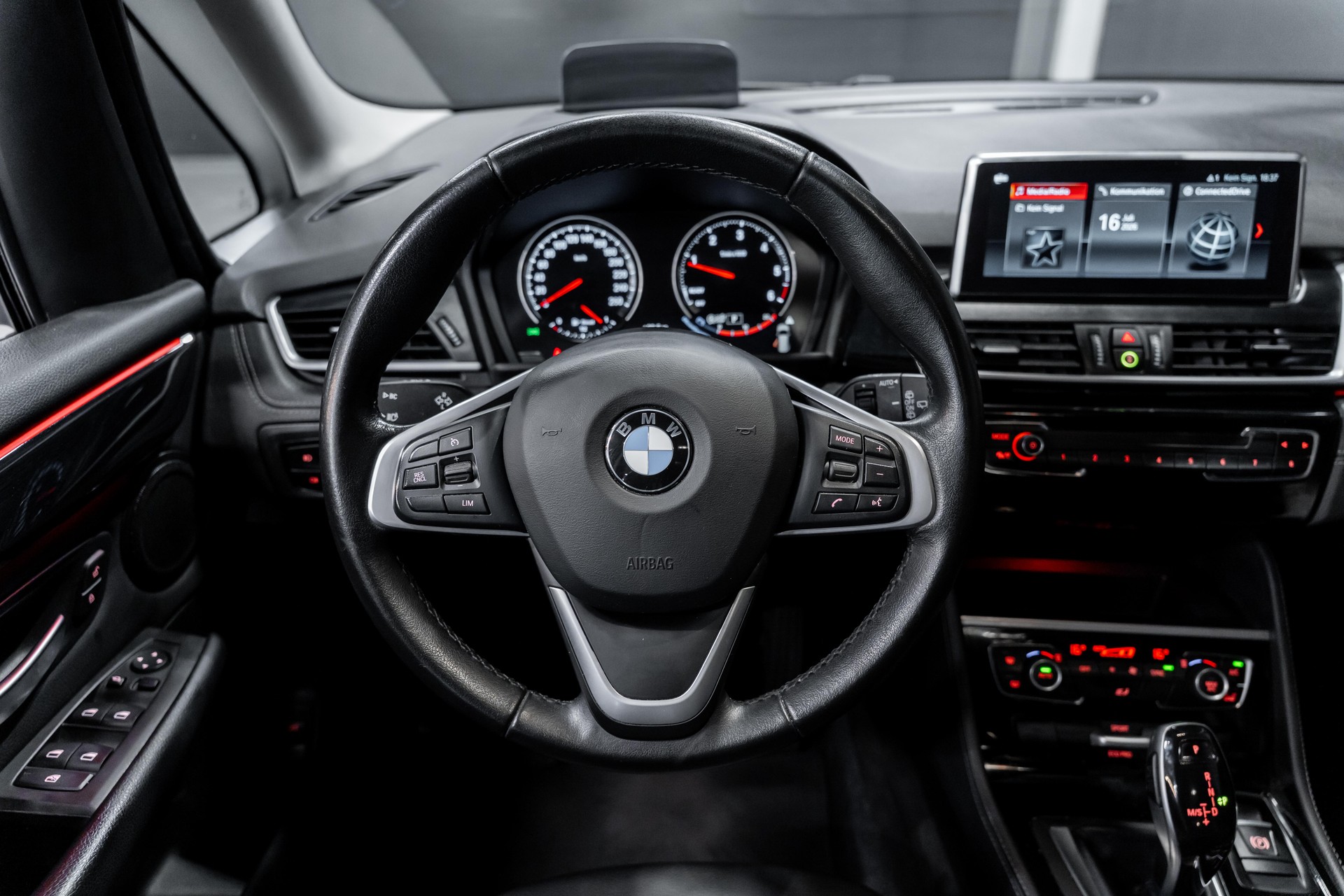 BMW 218d Gran Tourer Spor Line Steptronic / CH Auto / Head Up Display / Sitzheizung / 8 Fach Räder /-image-11