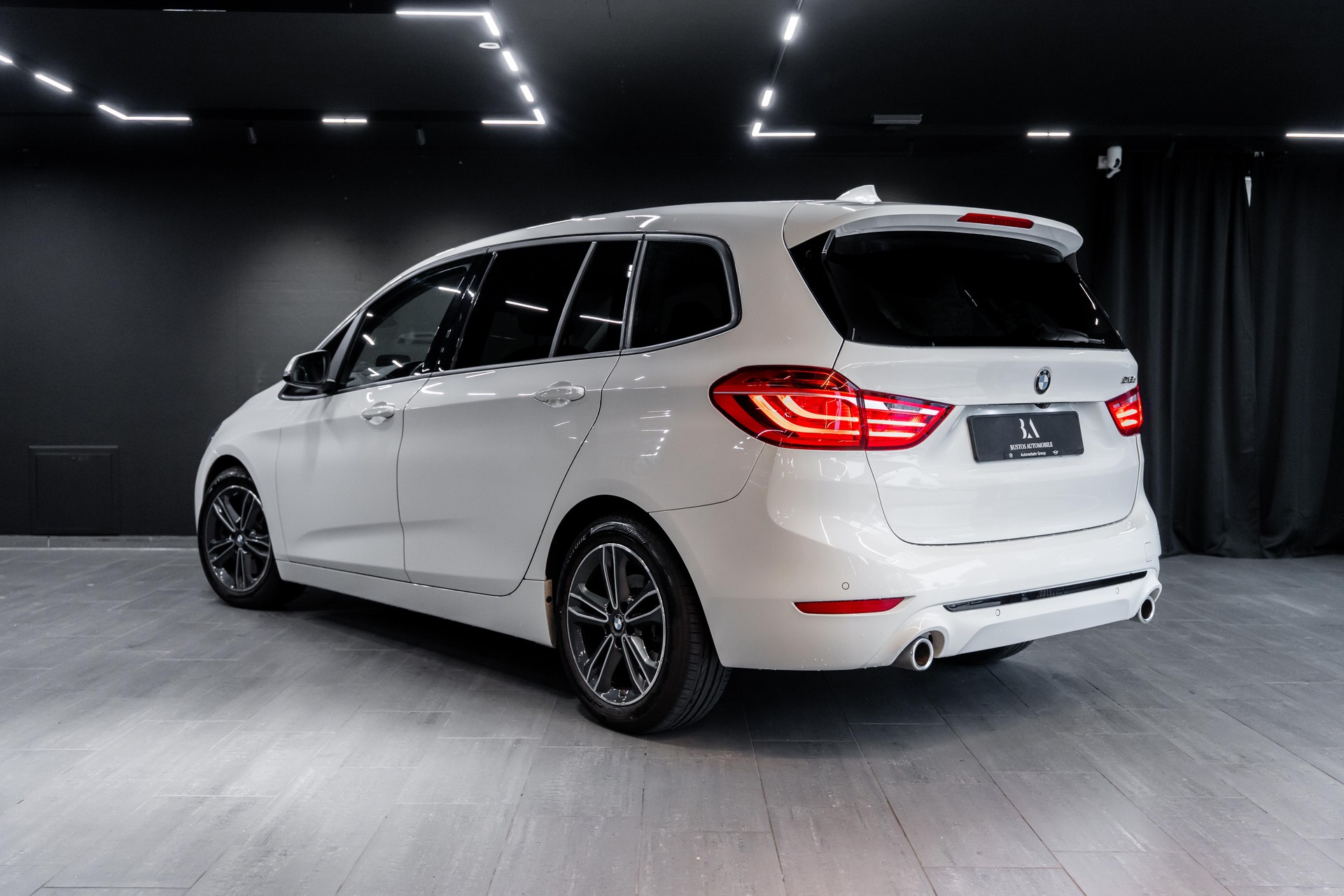 BMW 218d Gran Tourer Spor Line Steptronic / CH Auto / Head Up Display / Sitzheizung / 8 Fach Räder /-image-6