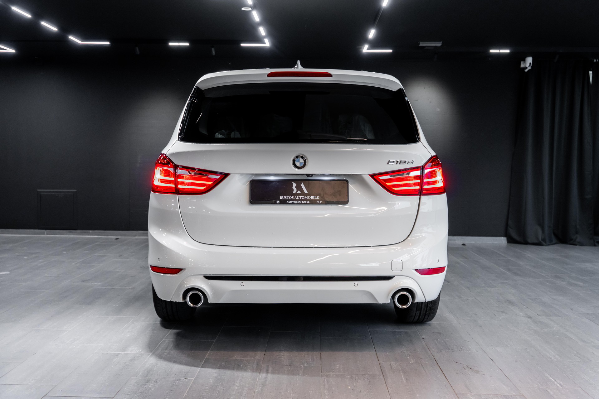 BMW 218d Gran Tourer Spor Line Steptronic / CH Auto / Head Up Display / Sitzheizung / 8 Fach Räder /-image-4