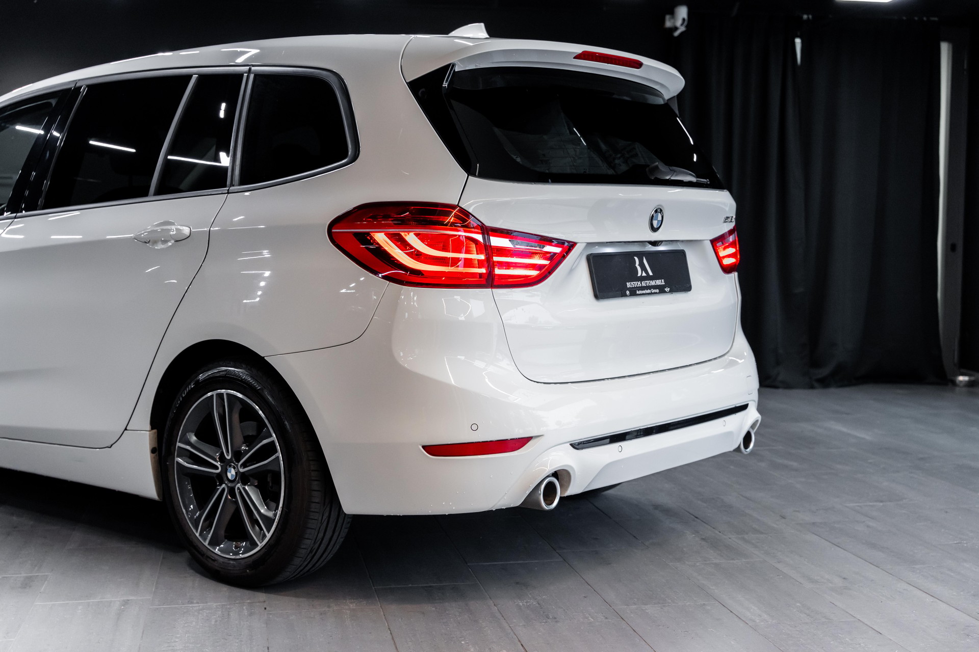 BMW 218d Gran Tourer Spor Line Steptronic / CH Auto / Head Up Display / Sitzheizung / 8 Fach Räder /-image-5