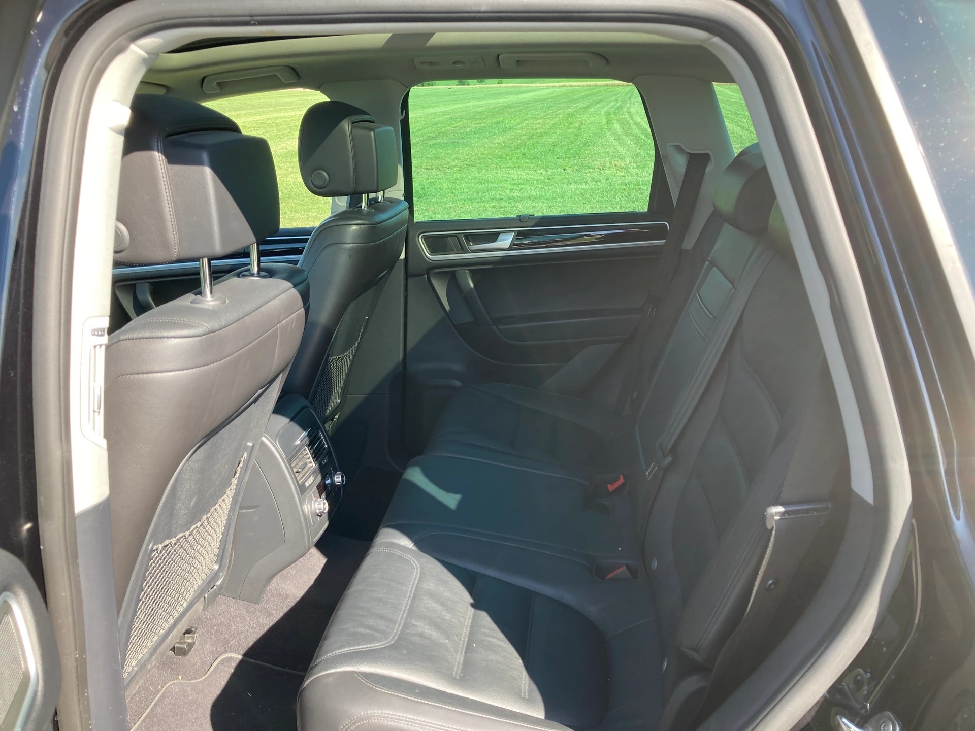 VW Touareg 3.0 TDI BMT Black Pearl Tiptronic mit Anhängerkupplung 3`500 KG-image-7