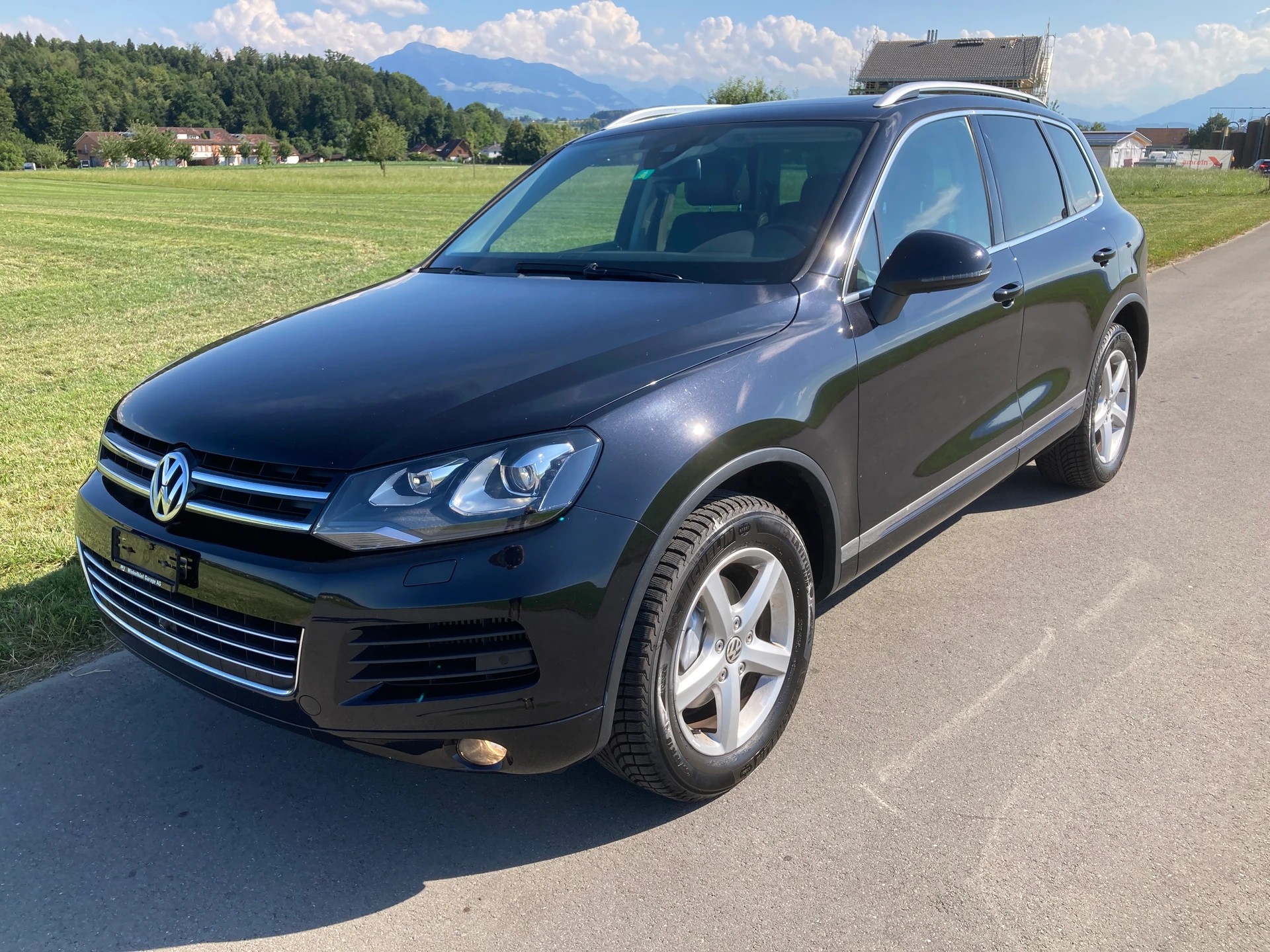 VW Touareg 3.0 TDI BMT Black Pearl Tiptronic mit Anhängerkupplung 3`500 KG-image-0