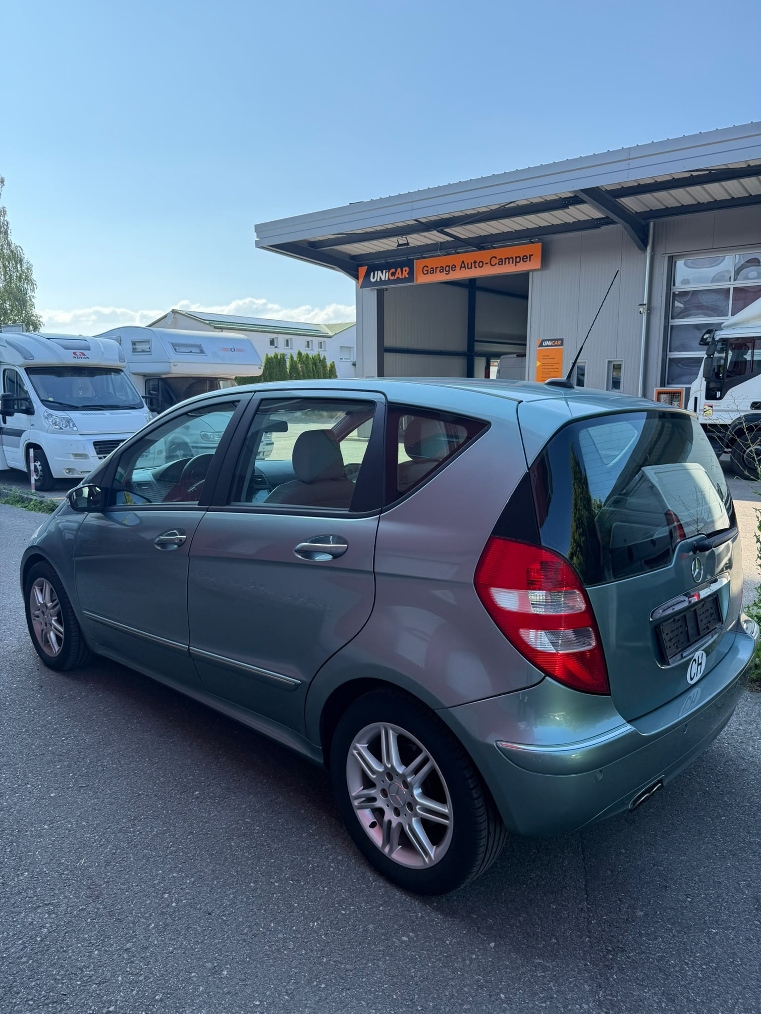 MERCEDES-BENZ A200 Turbo Elegance-image-2