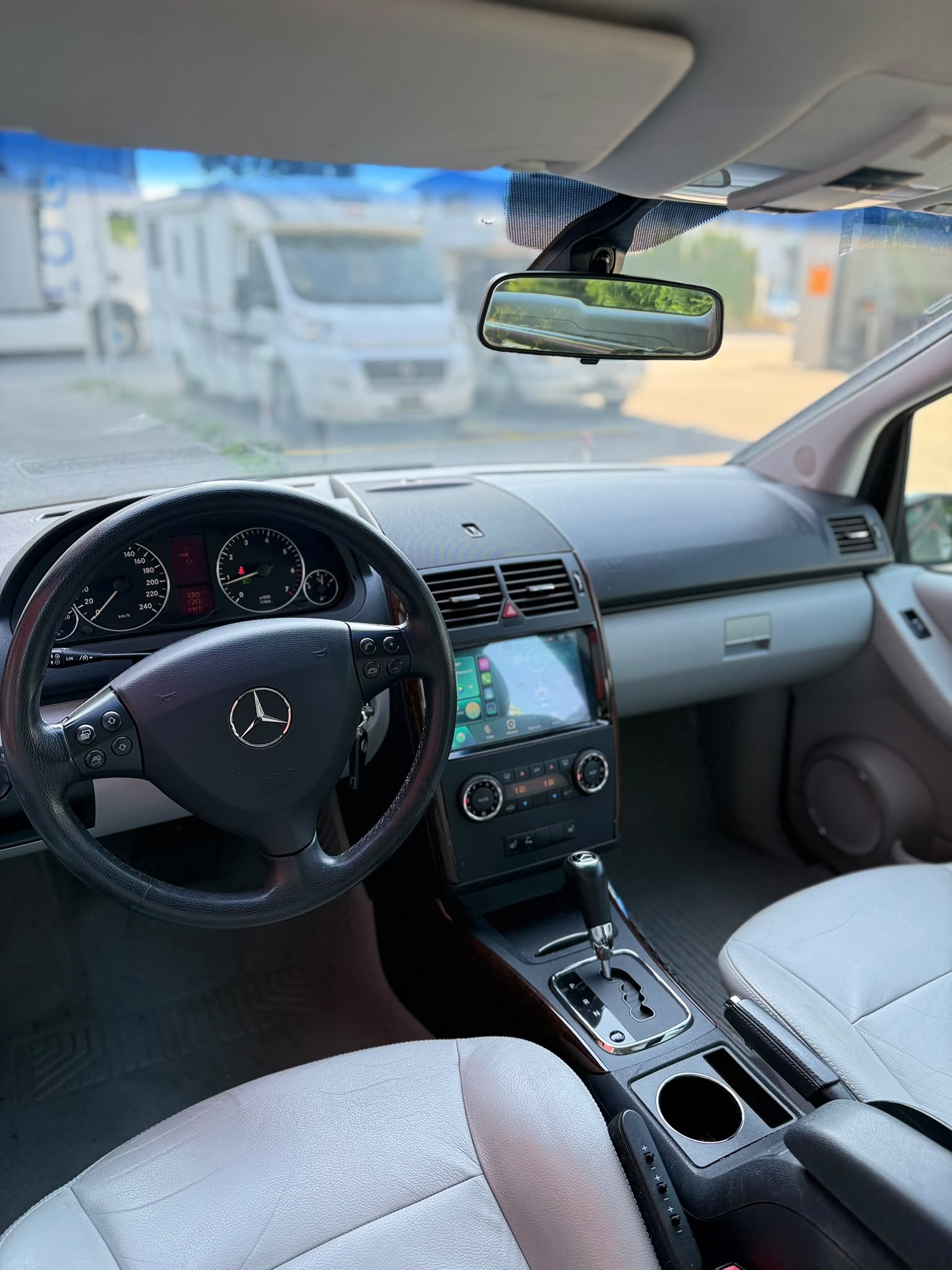 MERCEDES-BENZ A200 Turbo Elegance-image-1