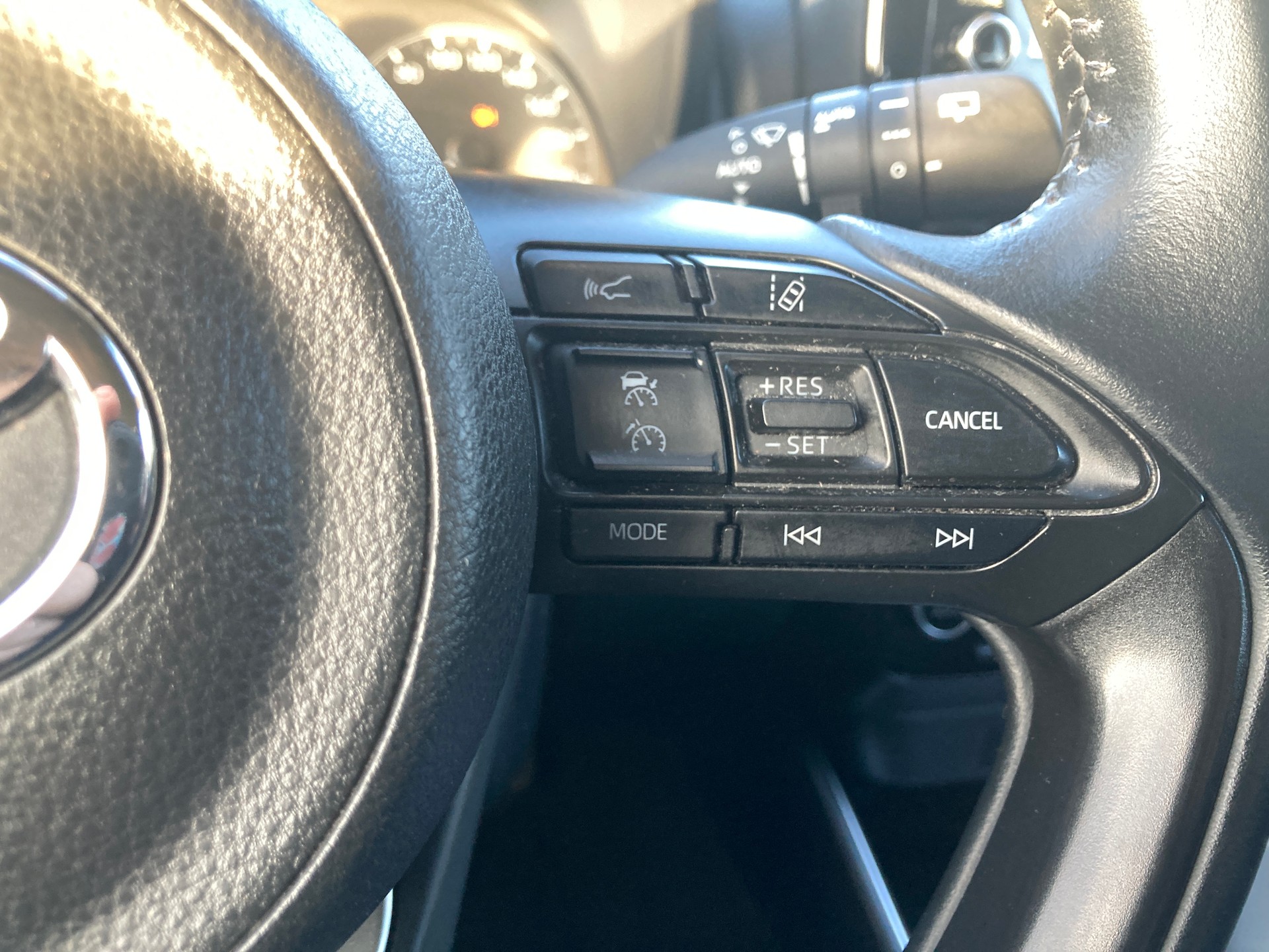 TOYOTA Yaris 1.5 Comfort e-CVT-image-11