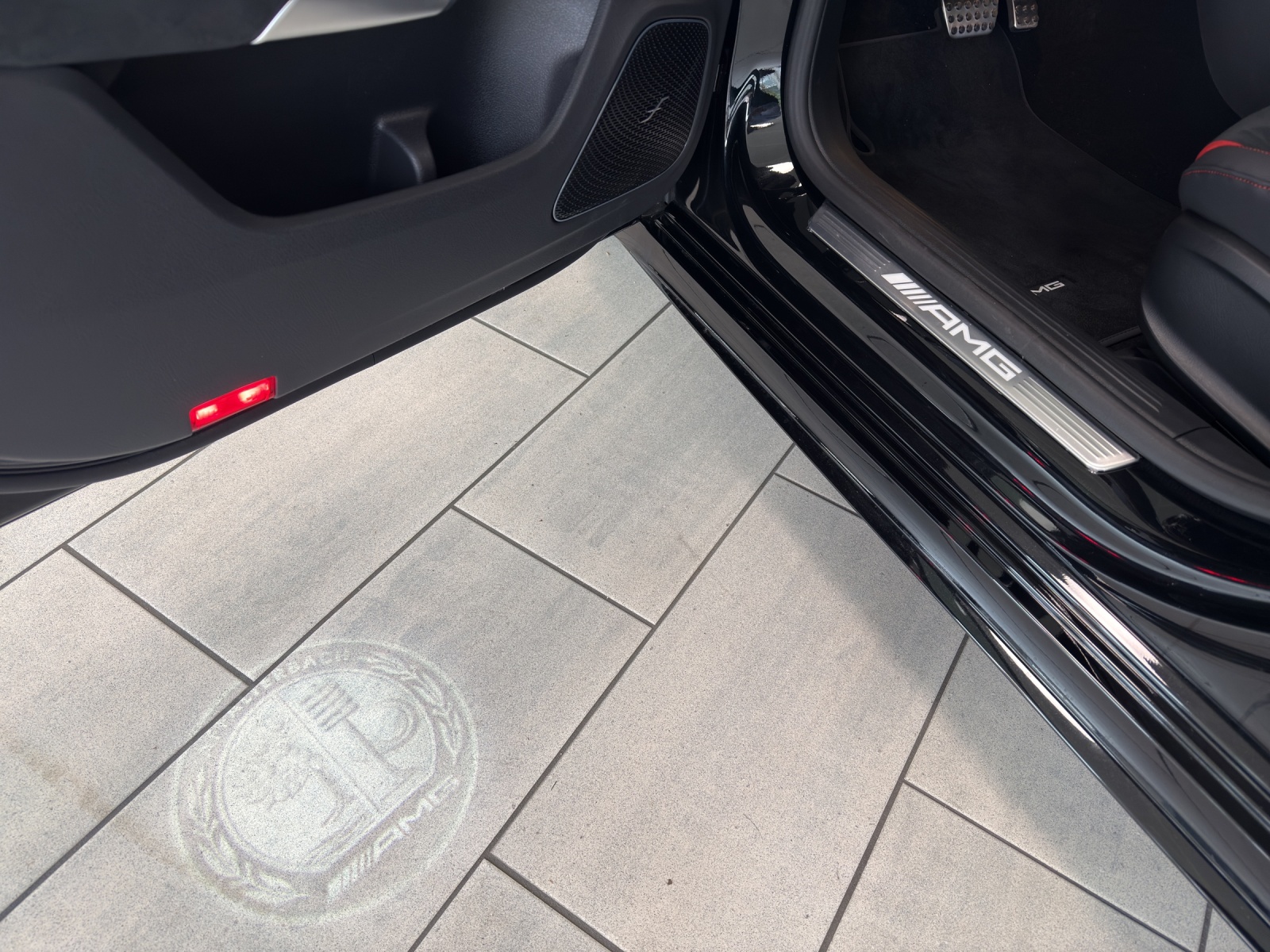 MERCEDES-BENZ A AMG 35 4Matic 8G-DCT-image-11