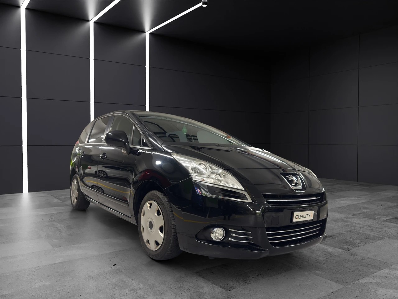 PEUGEOT 5008 1.6 16V T Sport-image-2