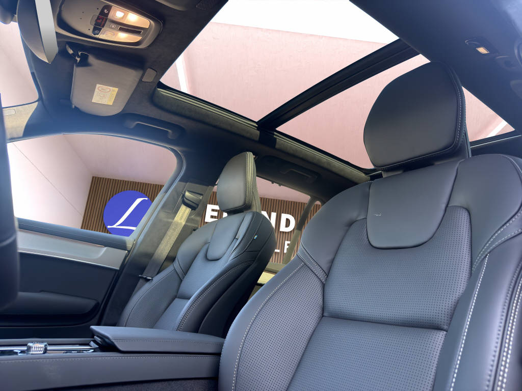 VOLVO XC90 2.0 T8 TE Black Edition eAWD-image-12