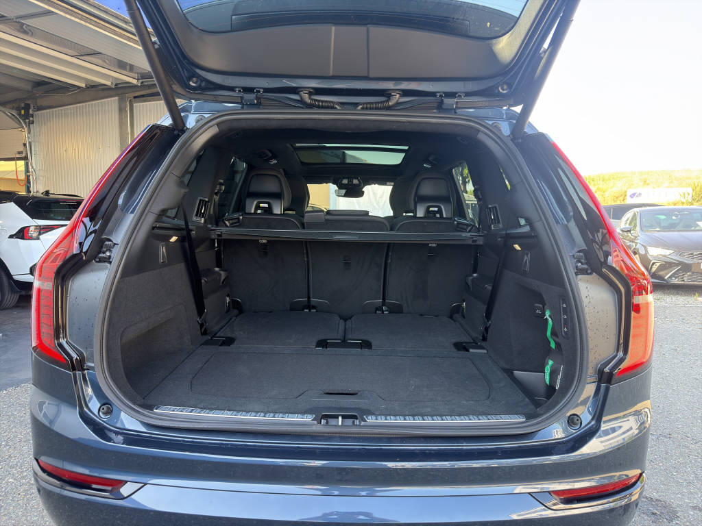 VOLVO XC90 2.0 T8 TE Black Edition eAWD-image-21