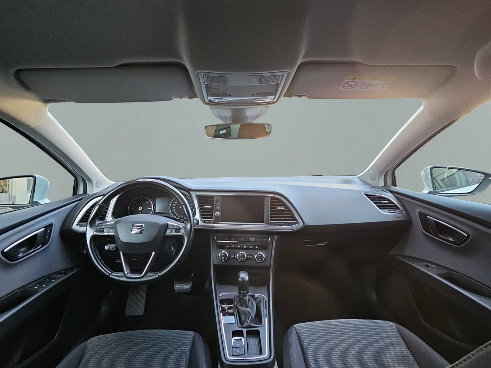 SEAT Leon ST 1.6 TDI CR Style DSG-image-11