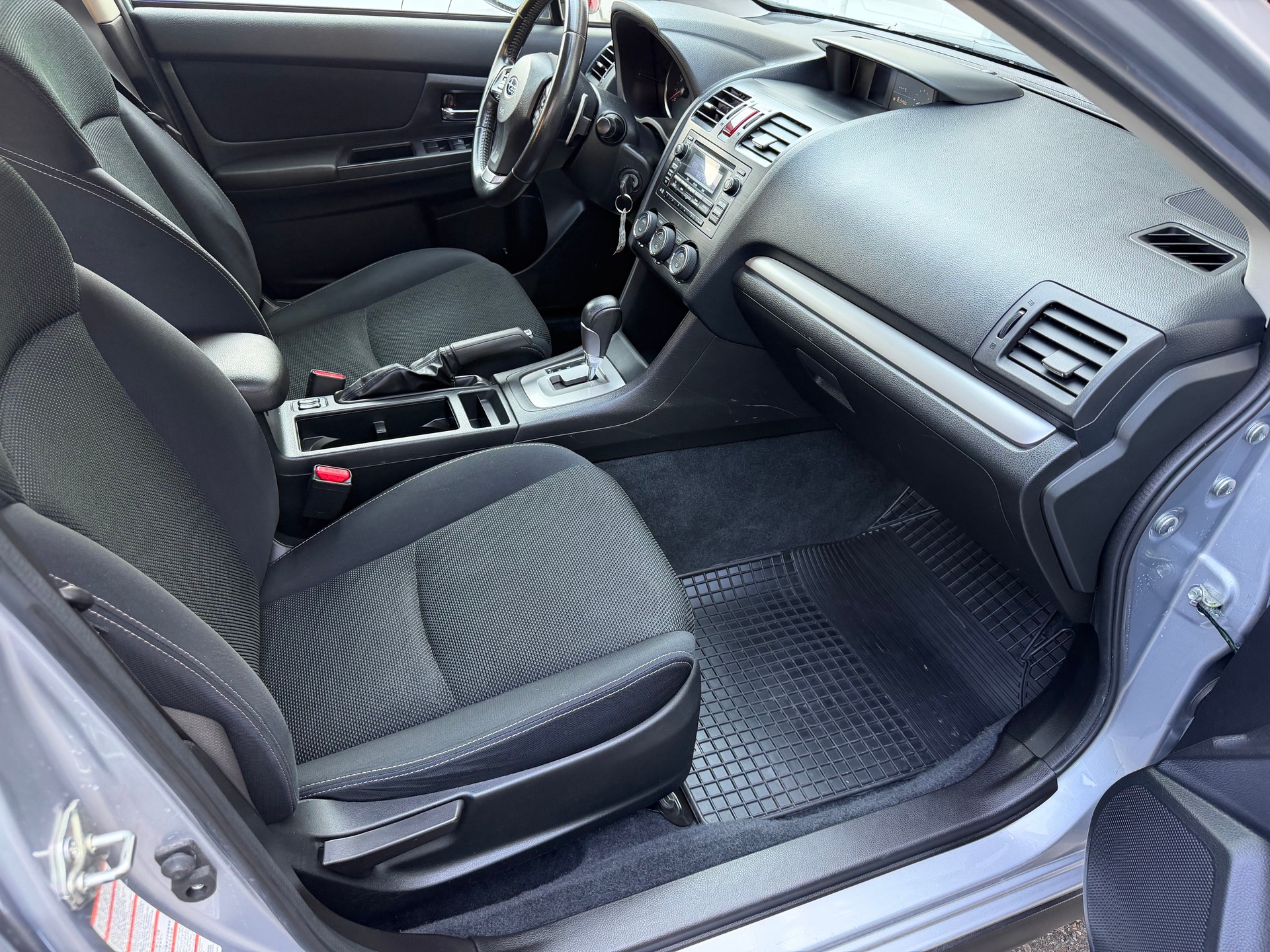 SUBARU XV 2.0 Swiss Two AWD CVT-image-11