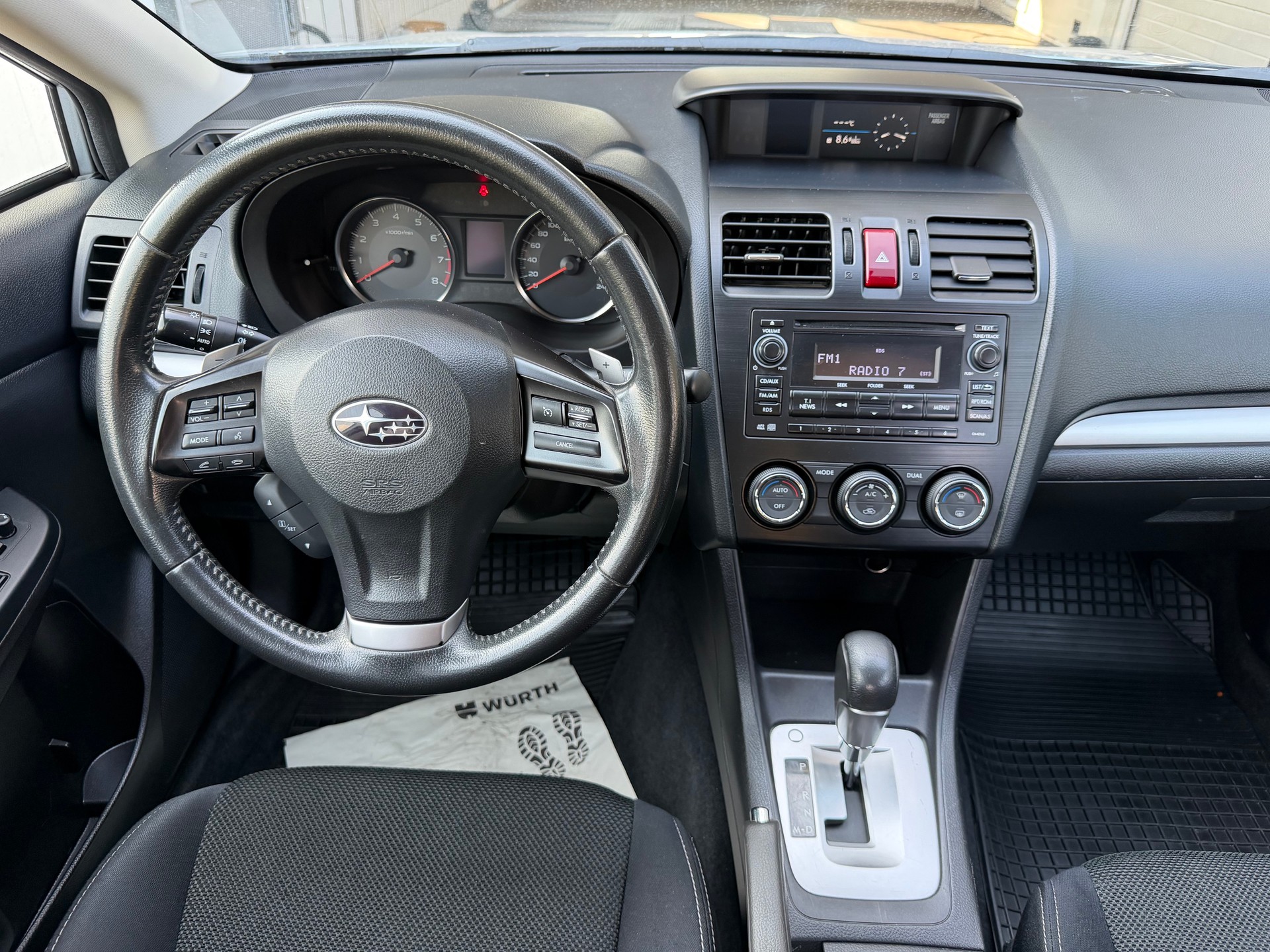 SUBARU XV 2.0 Swiss Two AWD CVT-image-4