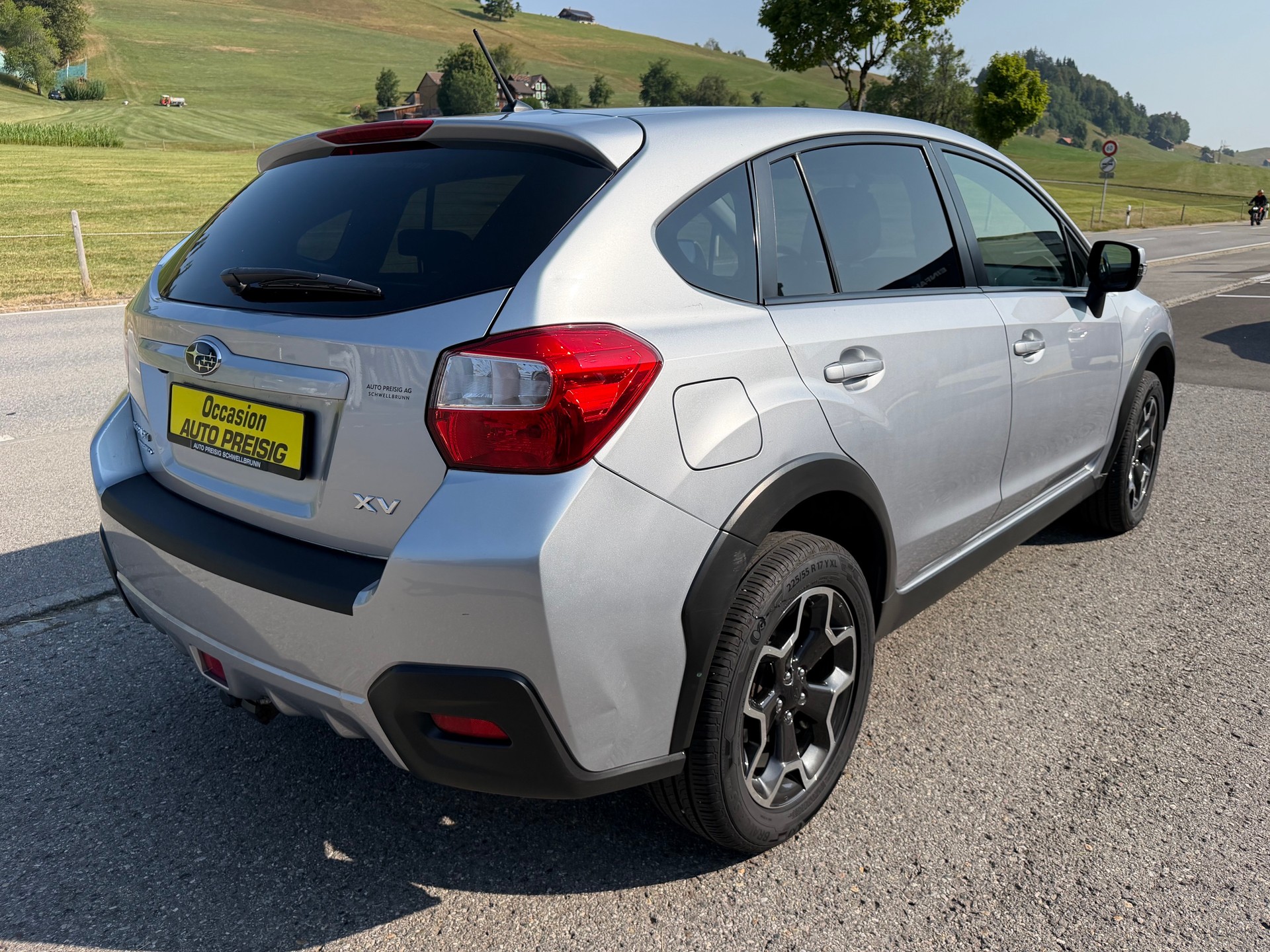 SUBARU XV 2.0 Swiss Two AWD CVT-image-12