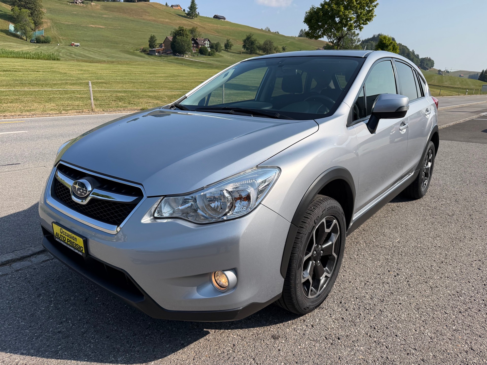 SUBARU XV 2.0 Swiss Two AWD CVT-image-1
