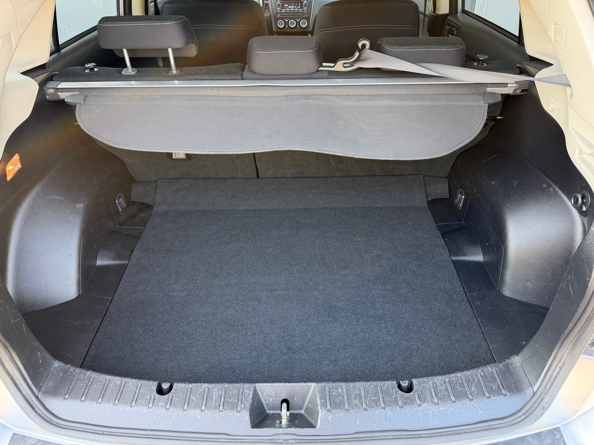 SUBARU XV 2.0 Swiss Two AWD CVT-image-13