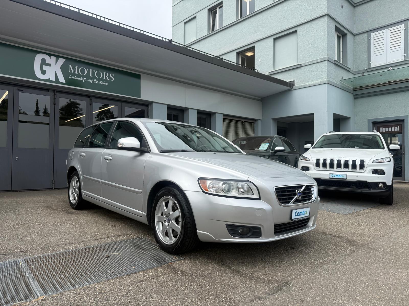 VOLVO V50 2.0D Momentum-image-6
