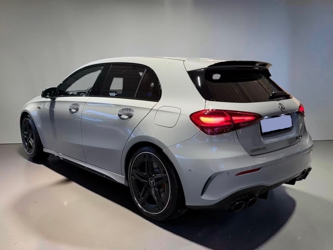 MERCEDES-BENZ A AMG 45 S 4Matic+ 8G-DCT-image-3