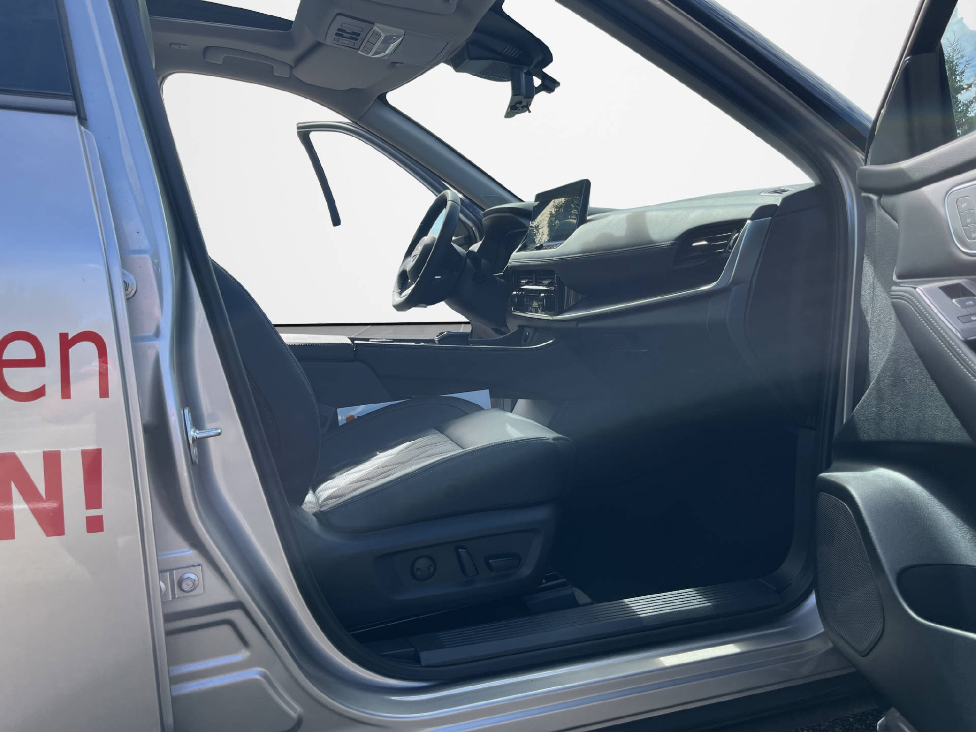 NISSAN X-Trail 1.5 VC-T Tekna+ e-4orce-image-14