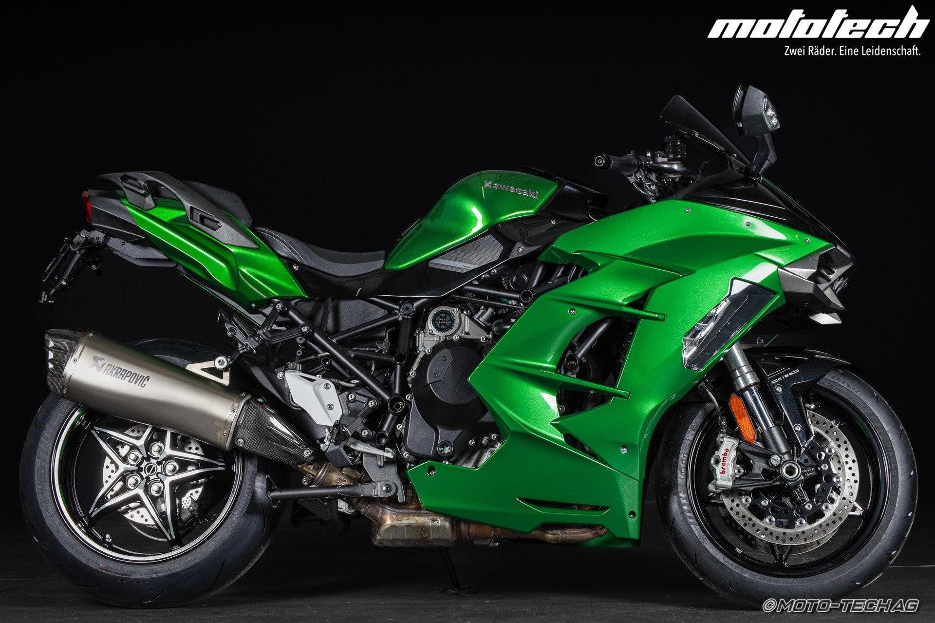 KAWASAKI Ninja H2 SX SE ABS AKRAPOVIC-showroom-element-1