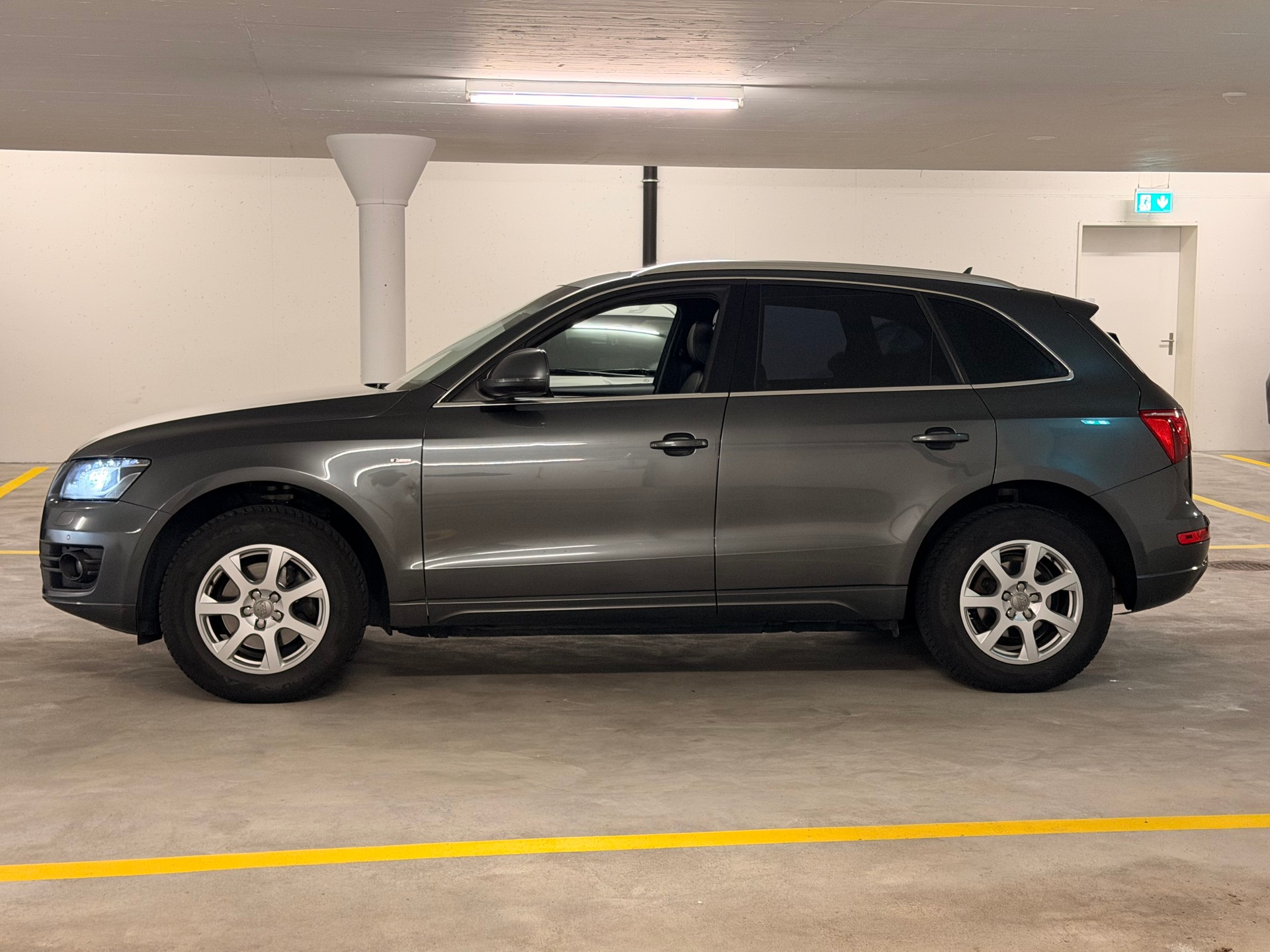 AUDI S-Line Quattro-image-1
