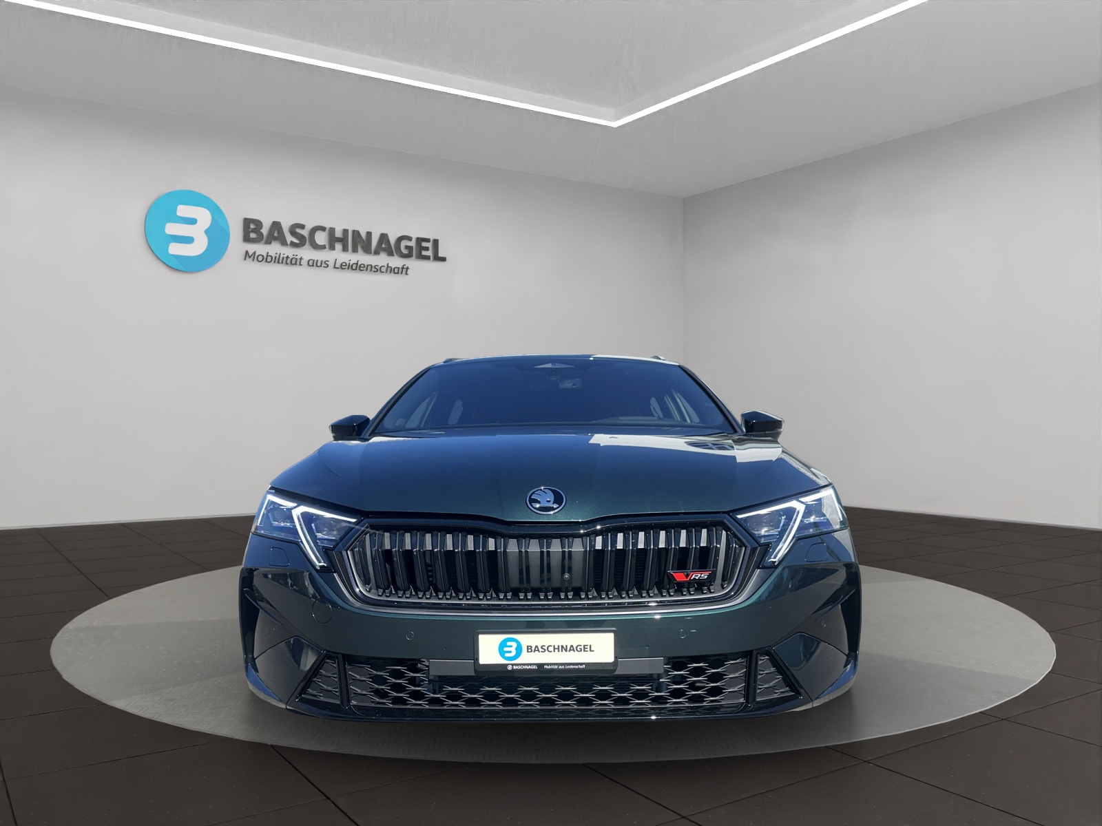SKODA Octavia Combi 2.0 TSI DSG RS 30 Years Edition-image-7