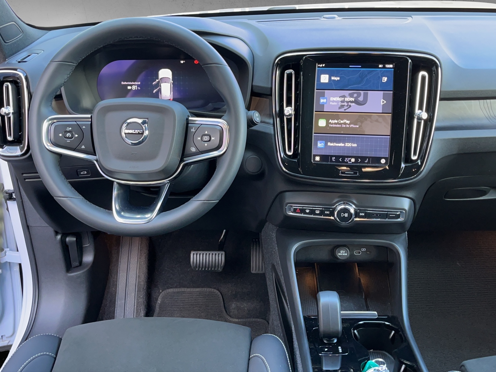 VOLVO XC40 E80 Twin Plus AWD-image-11