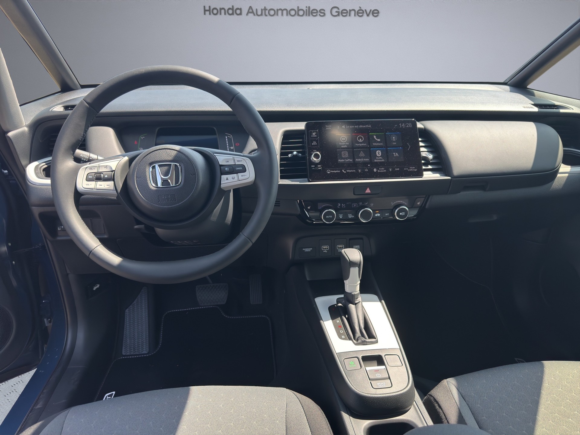 HONDA Jazz 1.5 i-MMD Elegance-image-8
