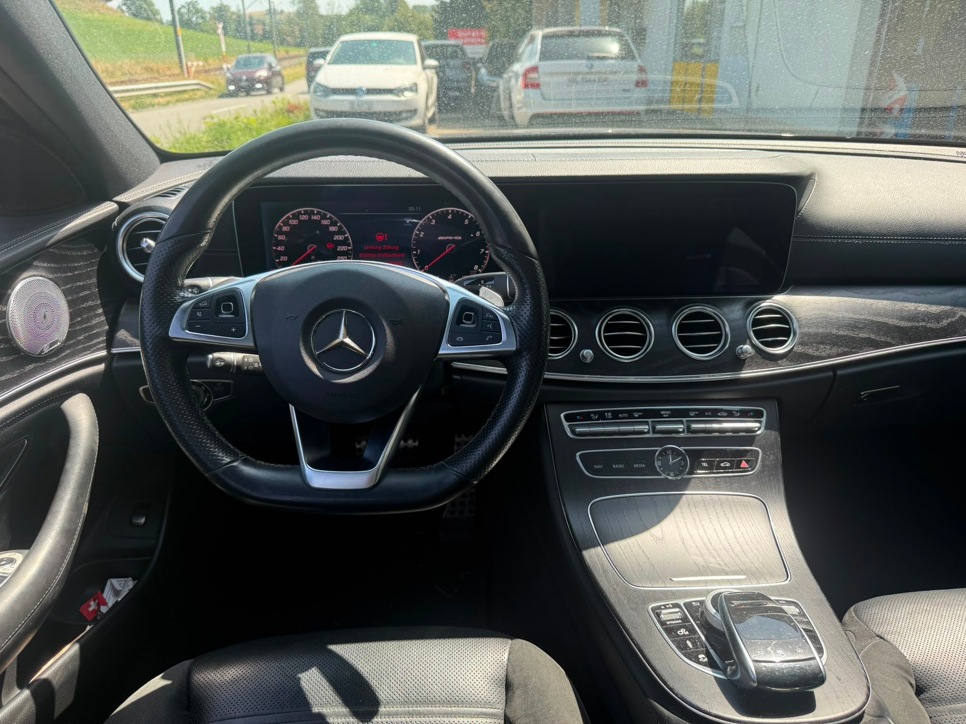 MERCEDES-BENZ E 43 AMG 4Matic 9G-Tronic-image-6