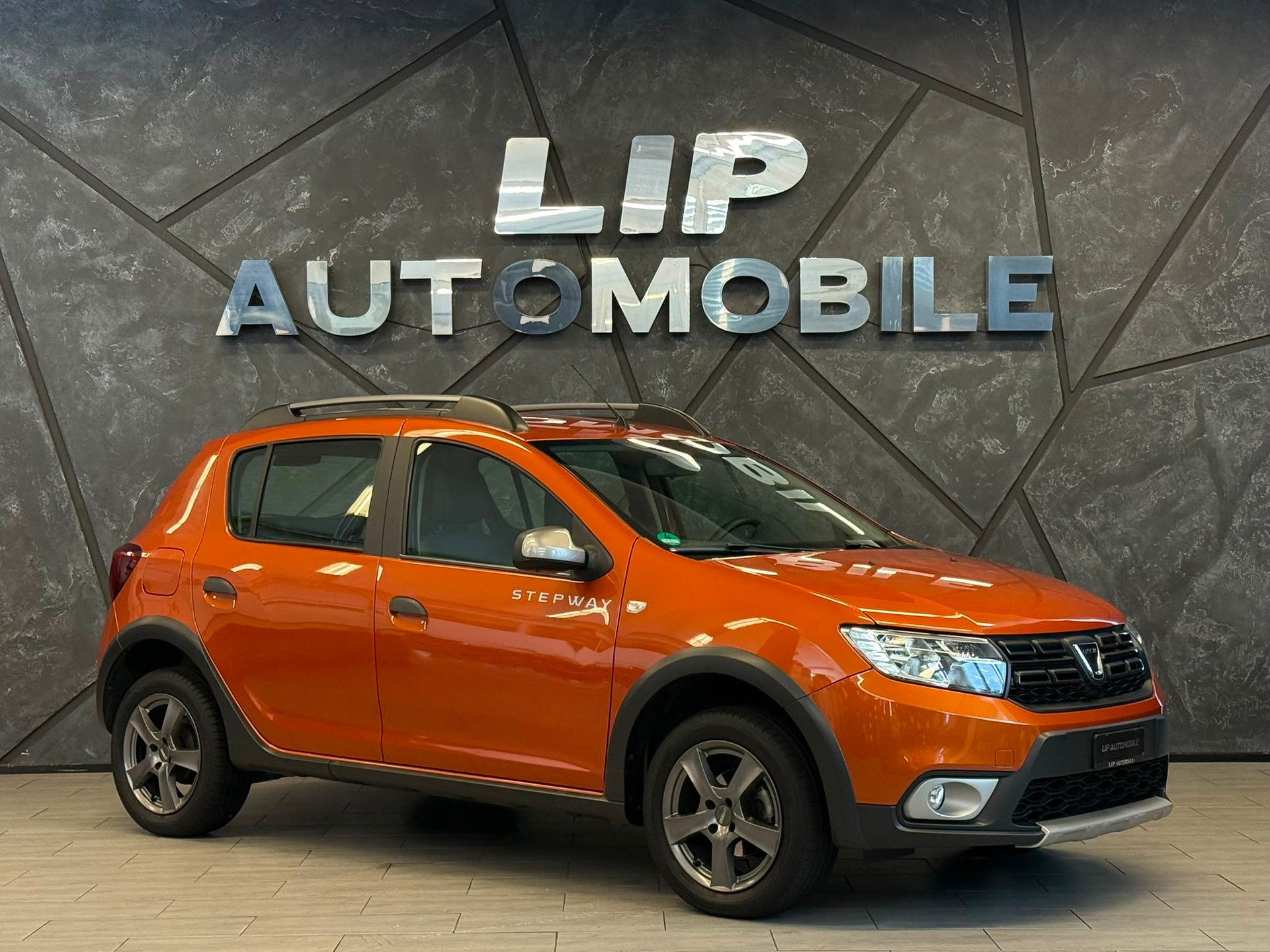 DACIA Sandero Tce 90 Stepway Unlimited Automatic-showroom-element-2
