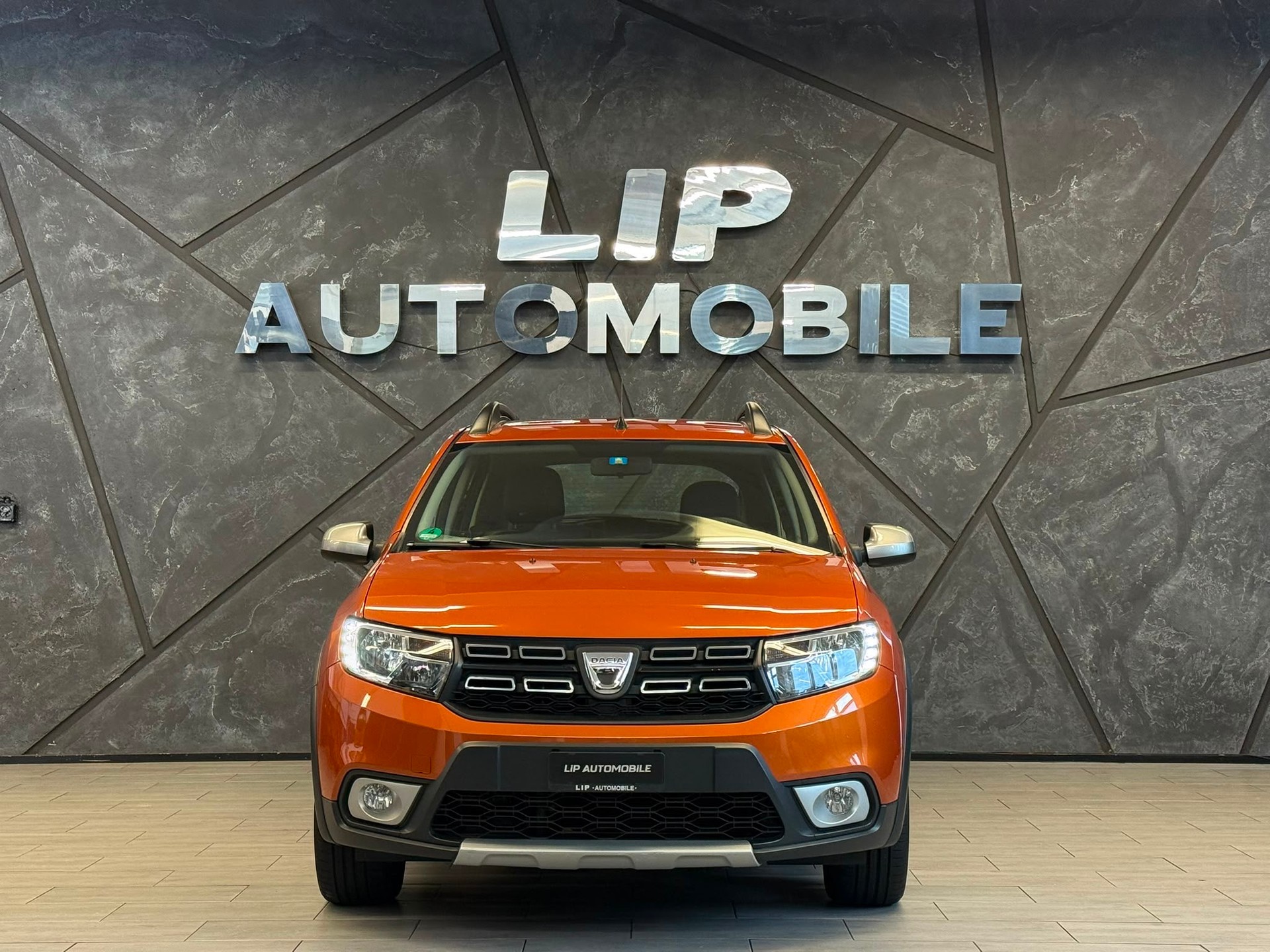DACIA Sandero Tce 90 Stepway Unlimited Automatic-showroom-element-1