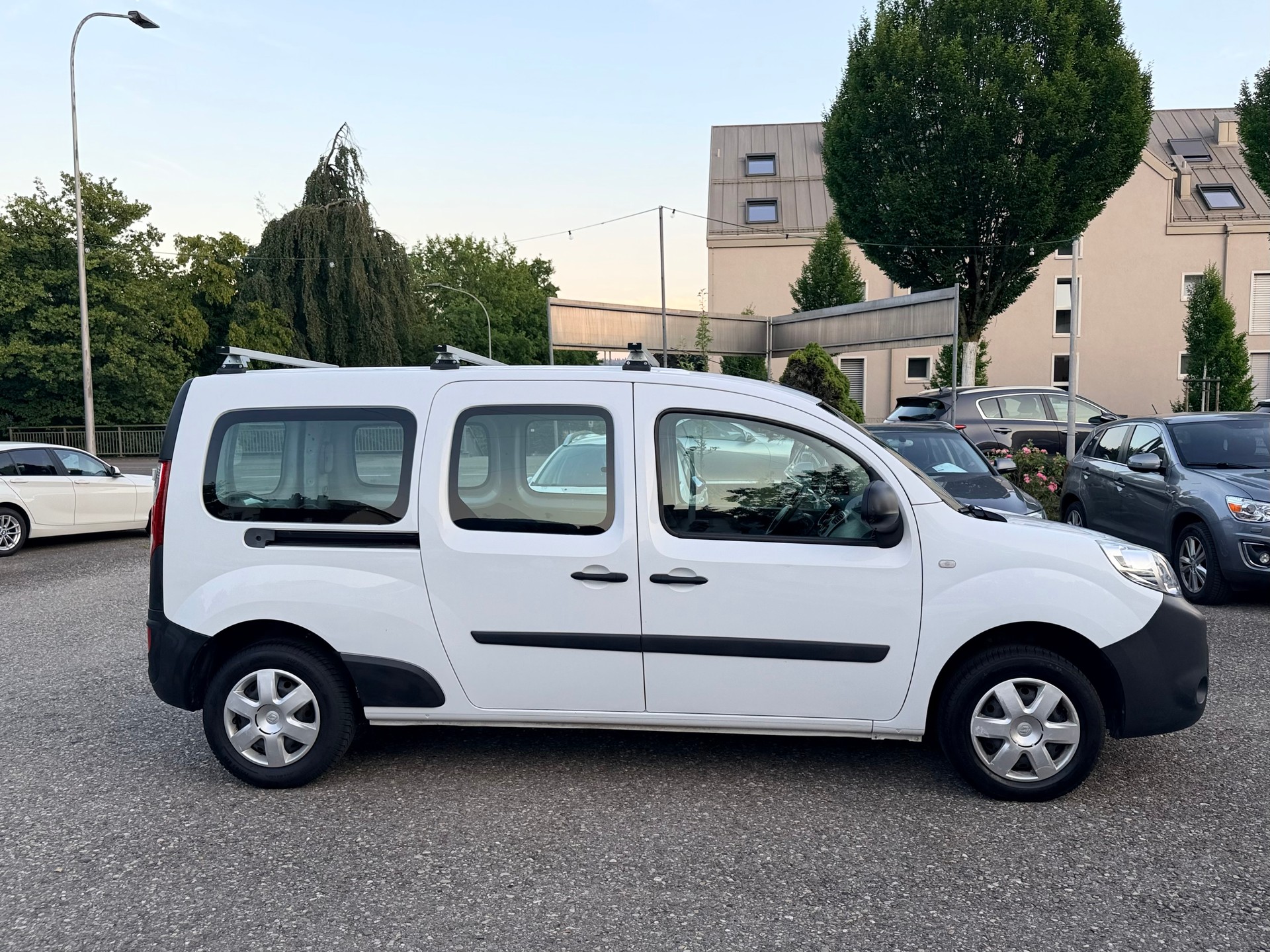 RENAULT Kangoo Medium dCi 110 ENERGY Business-image-19