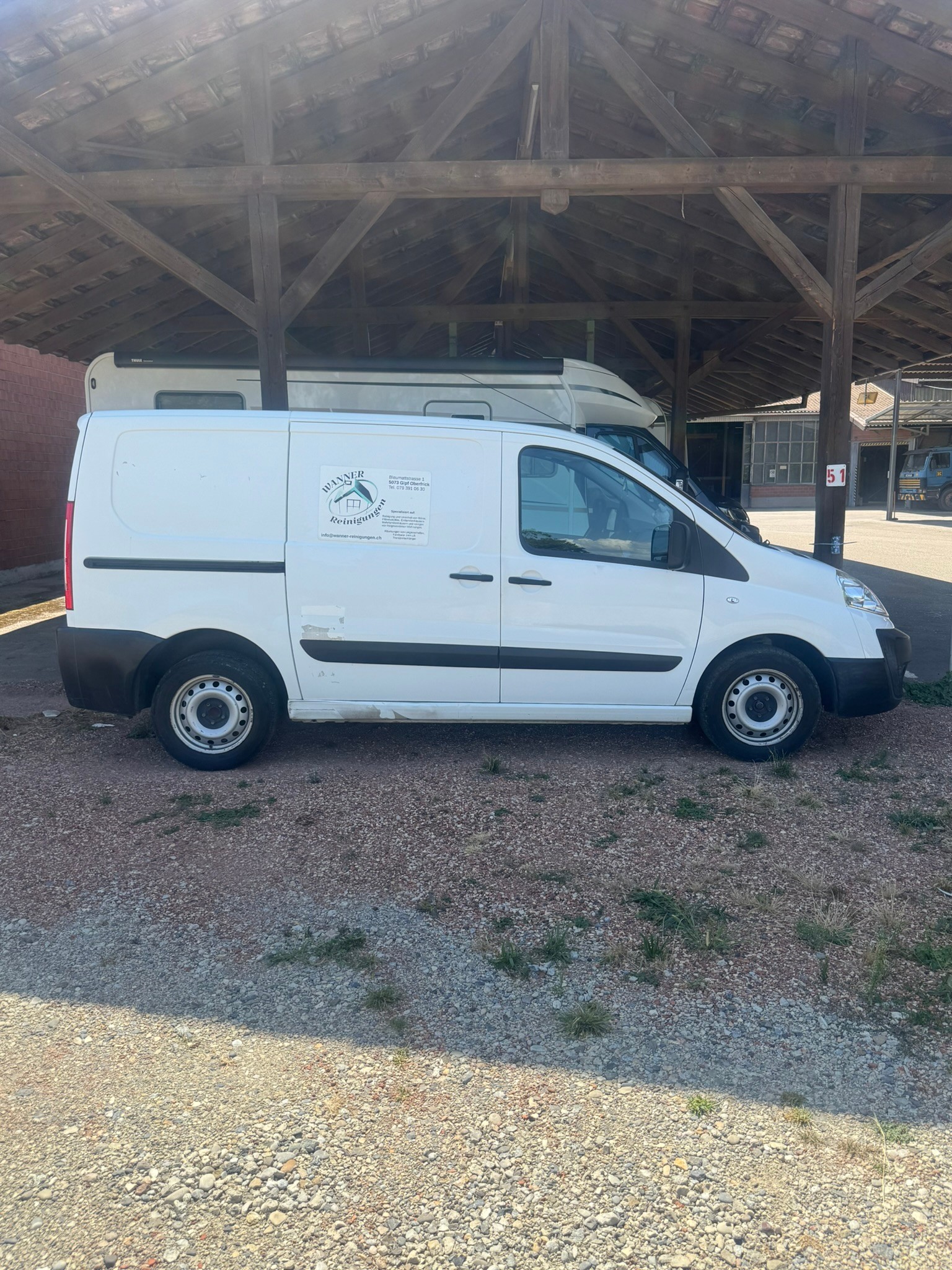 PEUGEOT Expert 2.0 HDi 229 L2H1-image-3