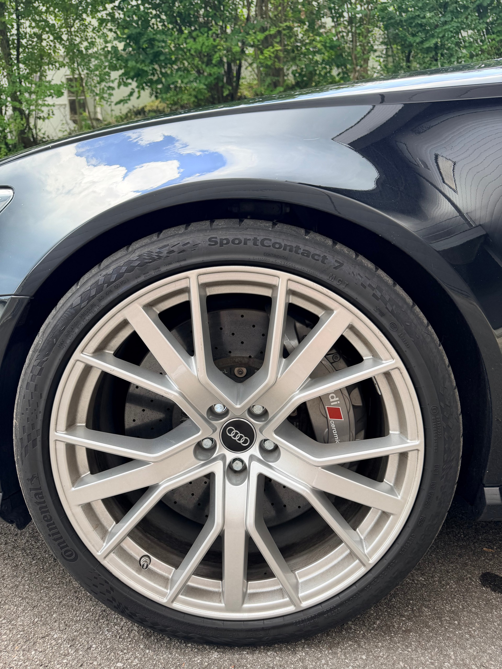 AUDI RS6-image-9