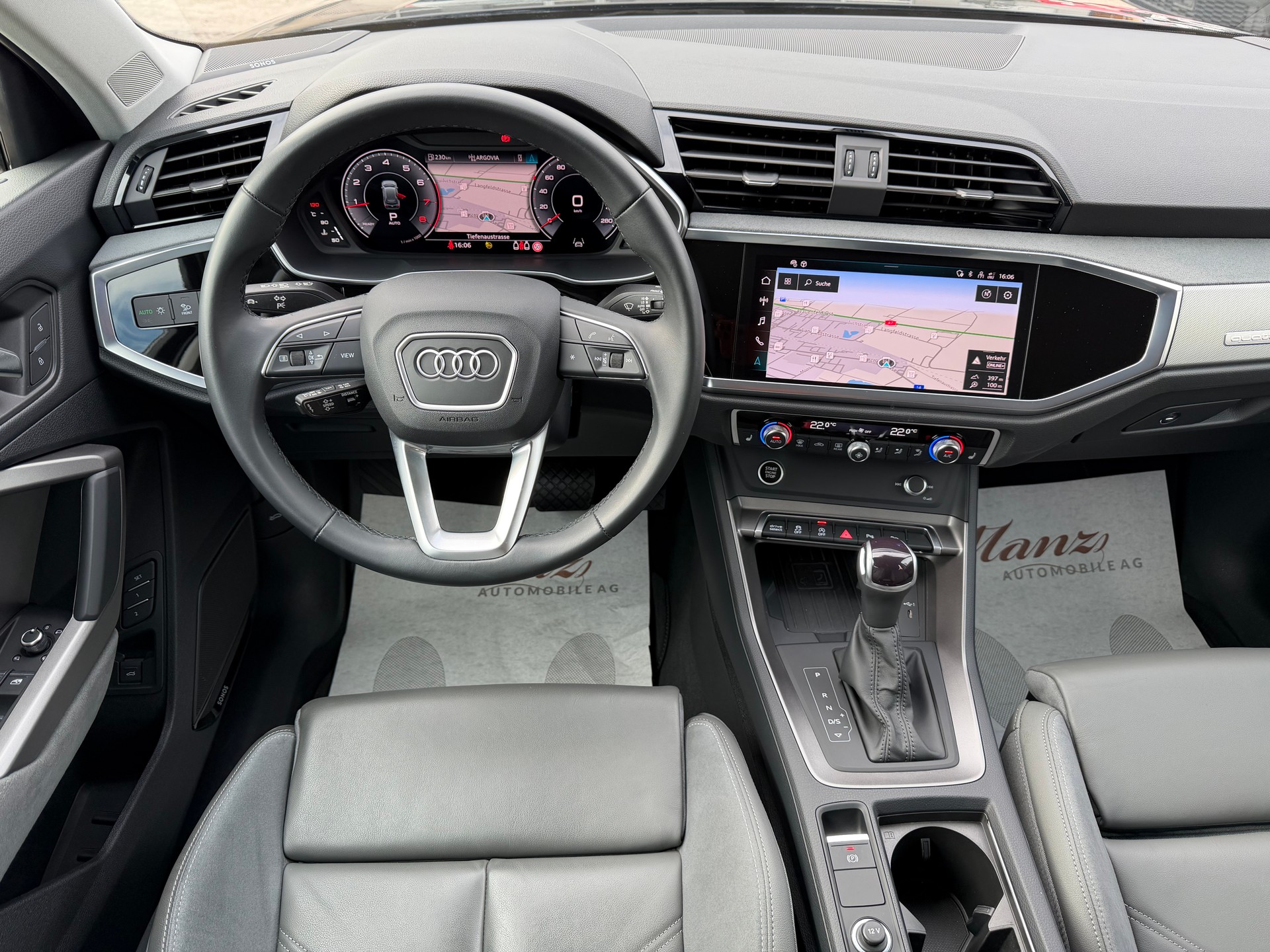 AUDI Q3 40TFSI 190PS S-line quattro S-tronic Top-Ausstattung **Modell 2024**-image-10