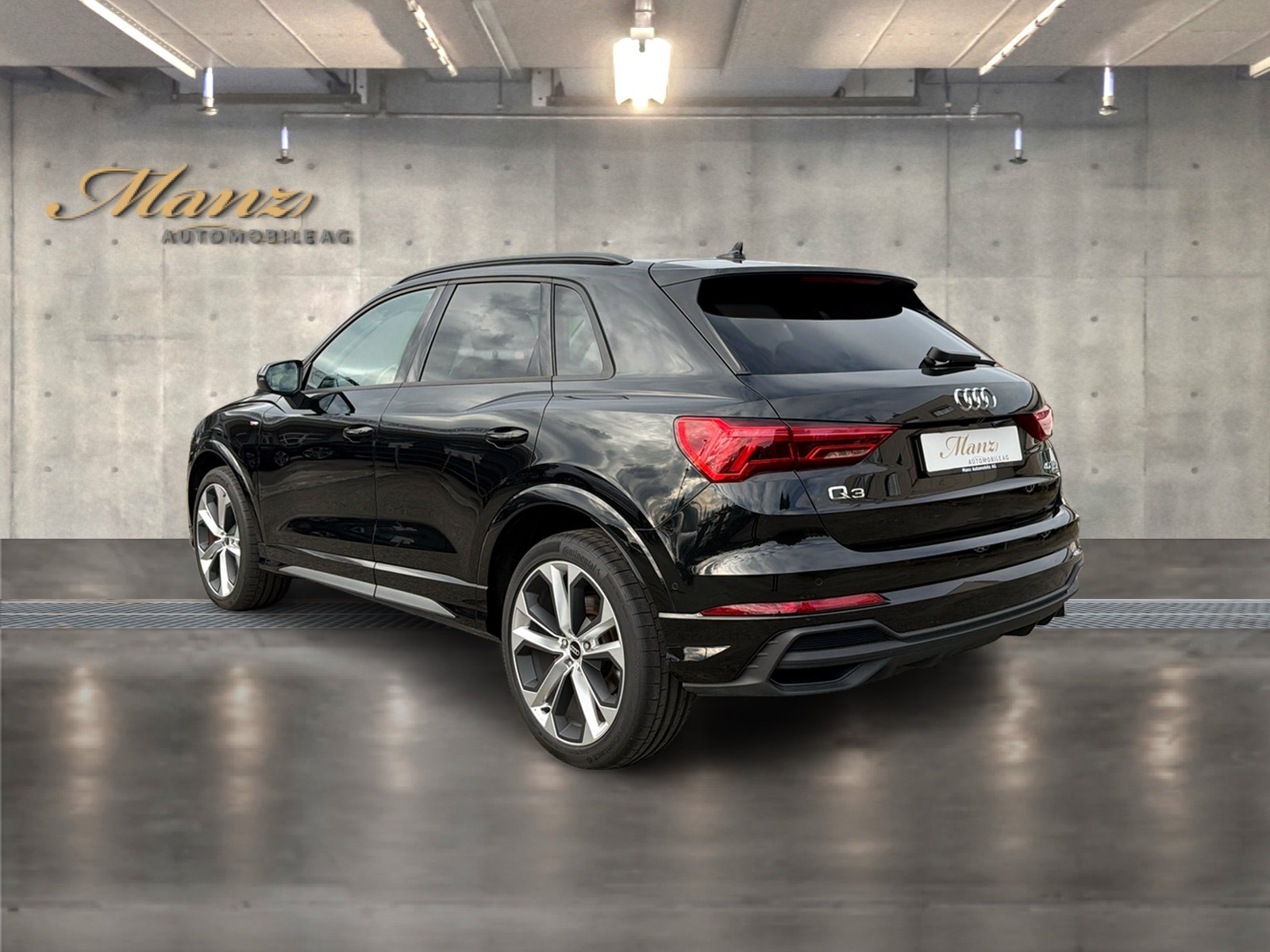 AUDI Q3 40TFSI 190PS S-line quattro S-tronic Top-Ausstattung **Modell 2024**-image-2