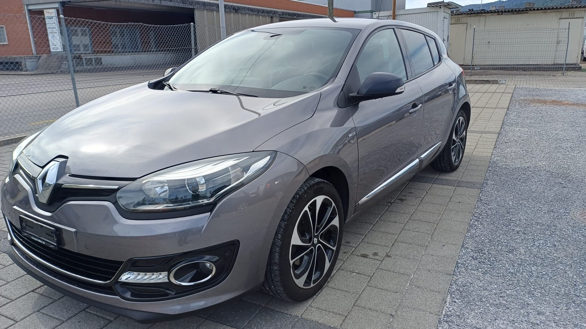 RENAULT Mégane 1.2 16V Turbo Bose EDC-image-1