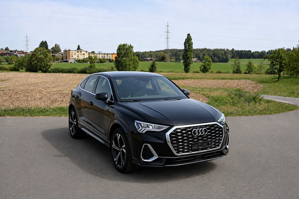 AUDI Q3 Sportback 35 TFSI S line S-tronic-image-1