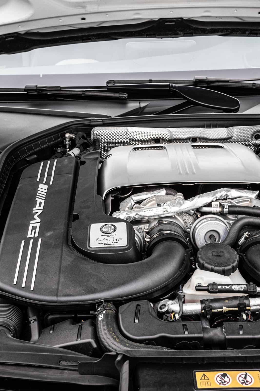 MERCEDES-BENZ C 63 S AMG Speedshift-image-9