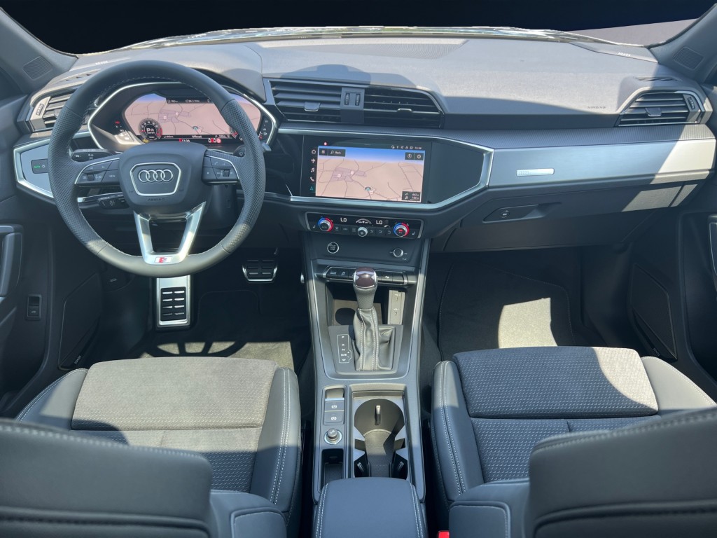 AUDI Q3 Sportback 35 TFSI S line Attraction S-tronic-image-11