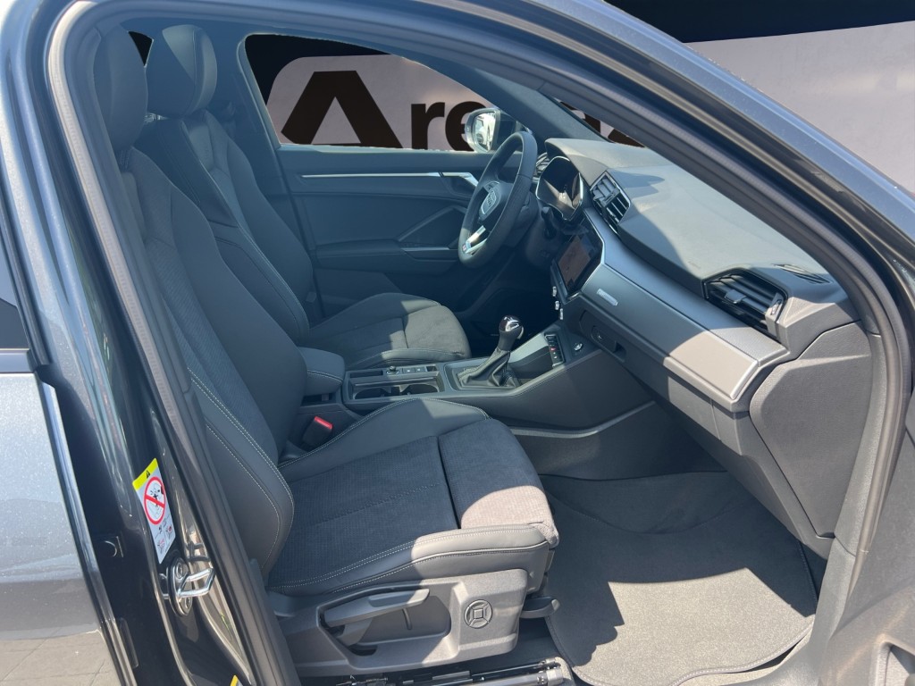 AUDI Q3 Sportback 35 TFSI S line Attraction S-tronic-image-16